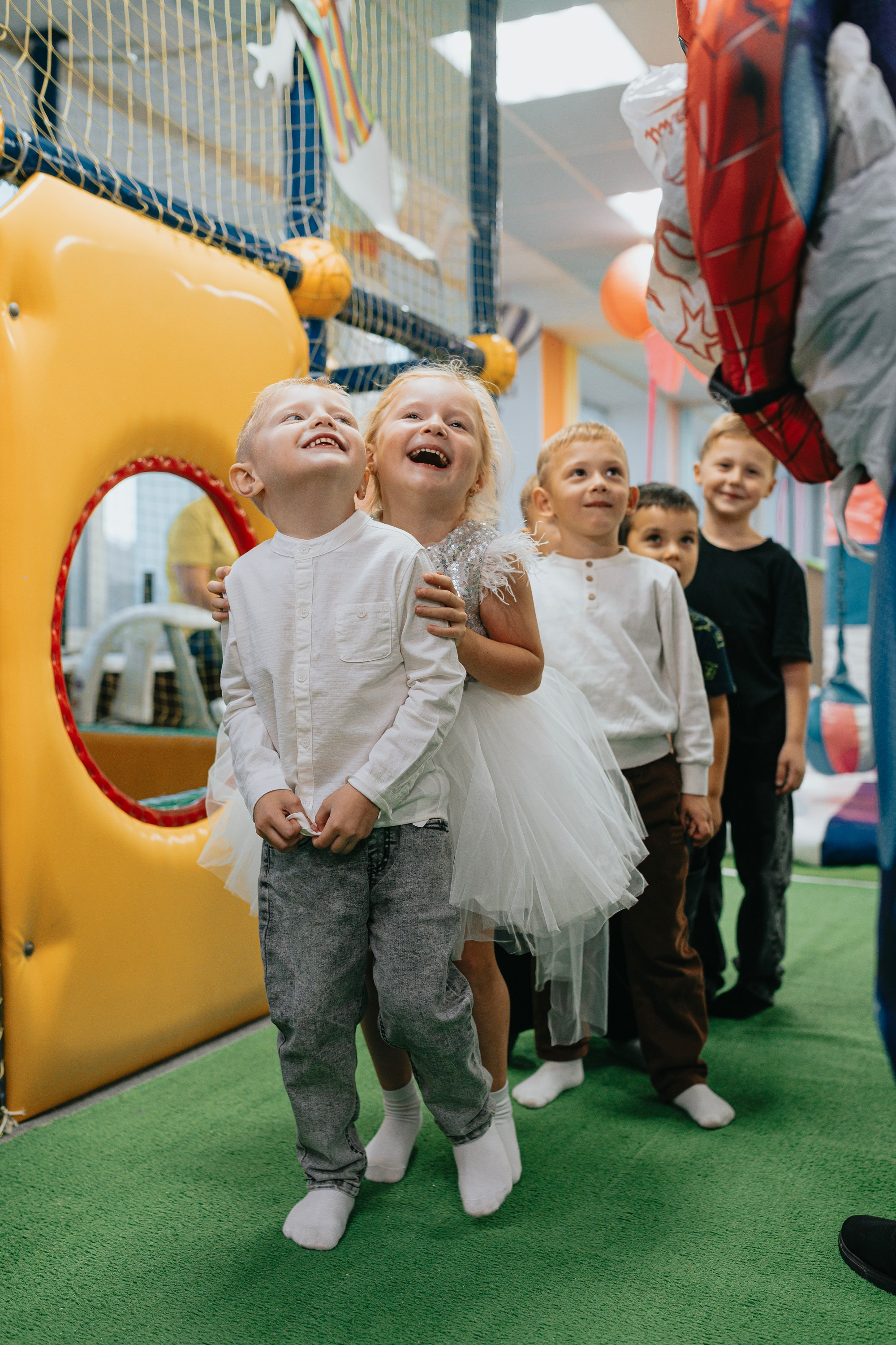 Детский развлекательный центр. Свадебный фотограф в Казани, и Зеленодольске Радик Мухаметов