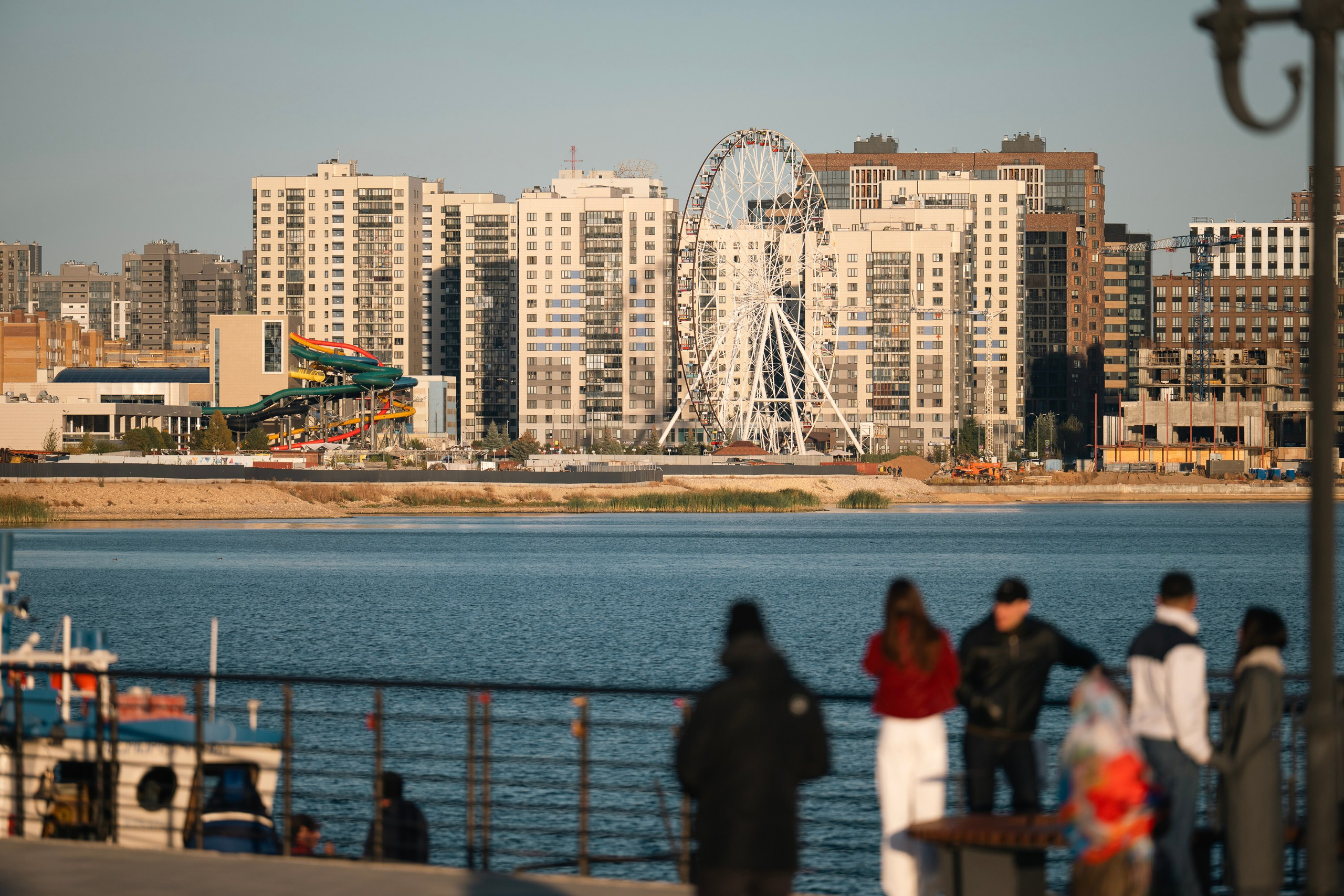 Стрит фото. Свадебный фотограф в Казани, и Зеленодольске Радик Мухаметов