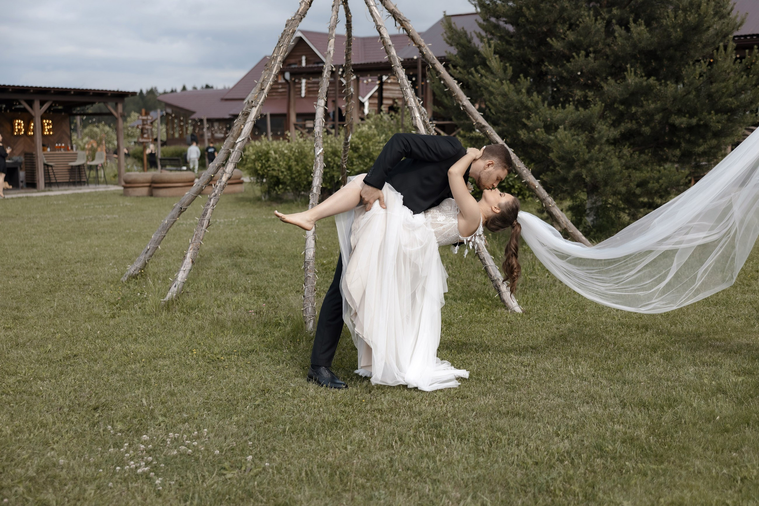 Артем и Вера. Свадебный фотограф и видеограф Юрий и Эля Дубинины
