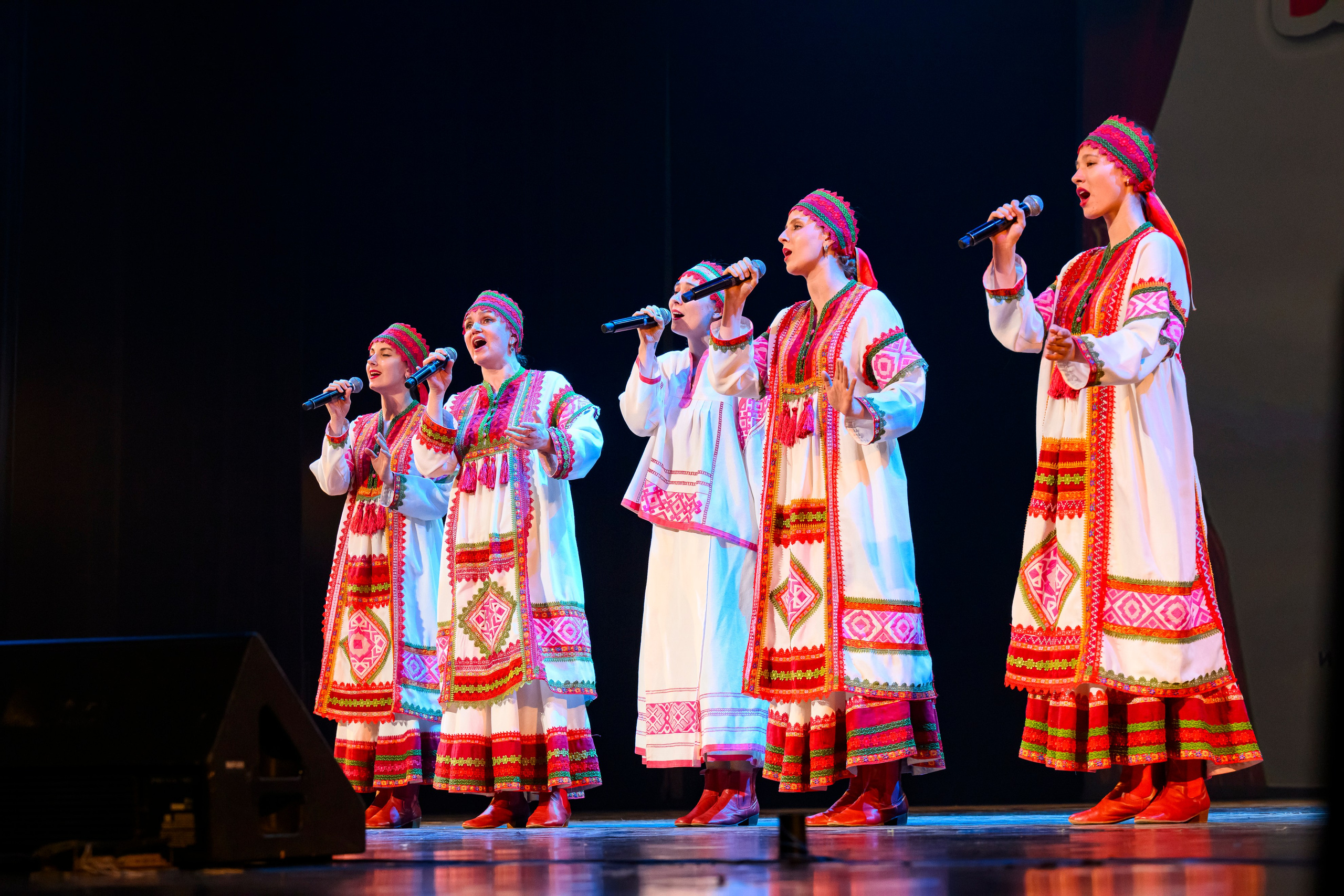 23 апреля, часть 1, БКЗ Октябрьский, г. Санкт-Петербург. Золотое яблочко