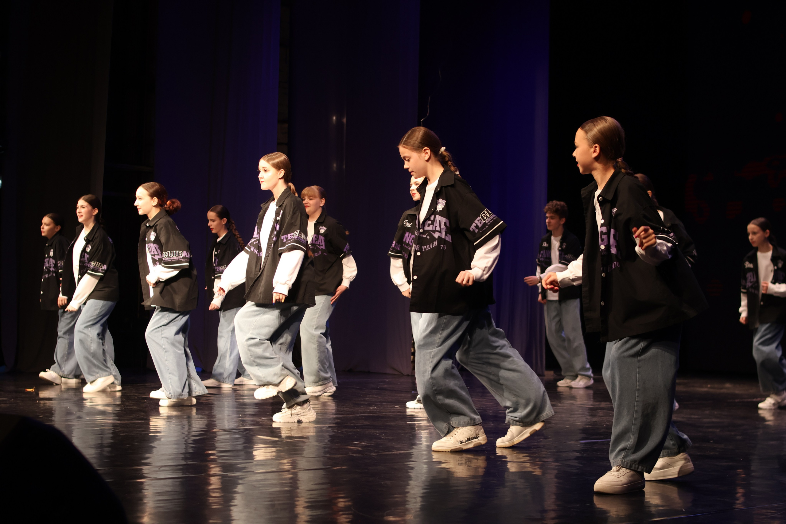 13 апреля, г. Томск. Золотое яблочко