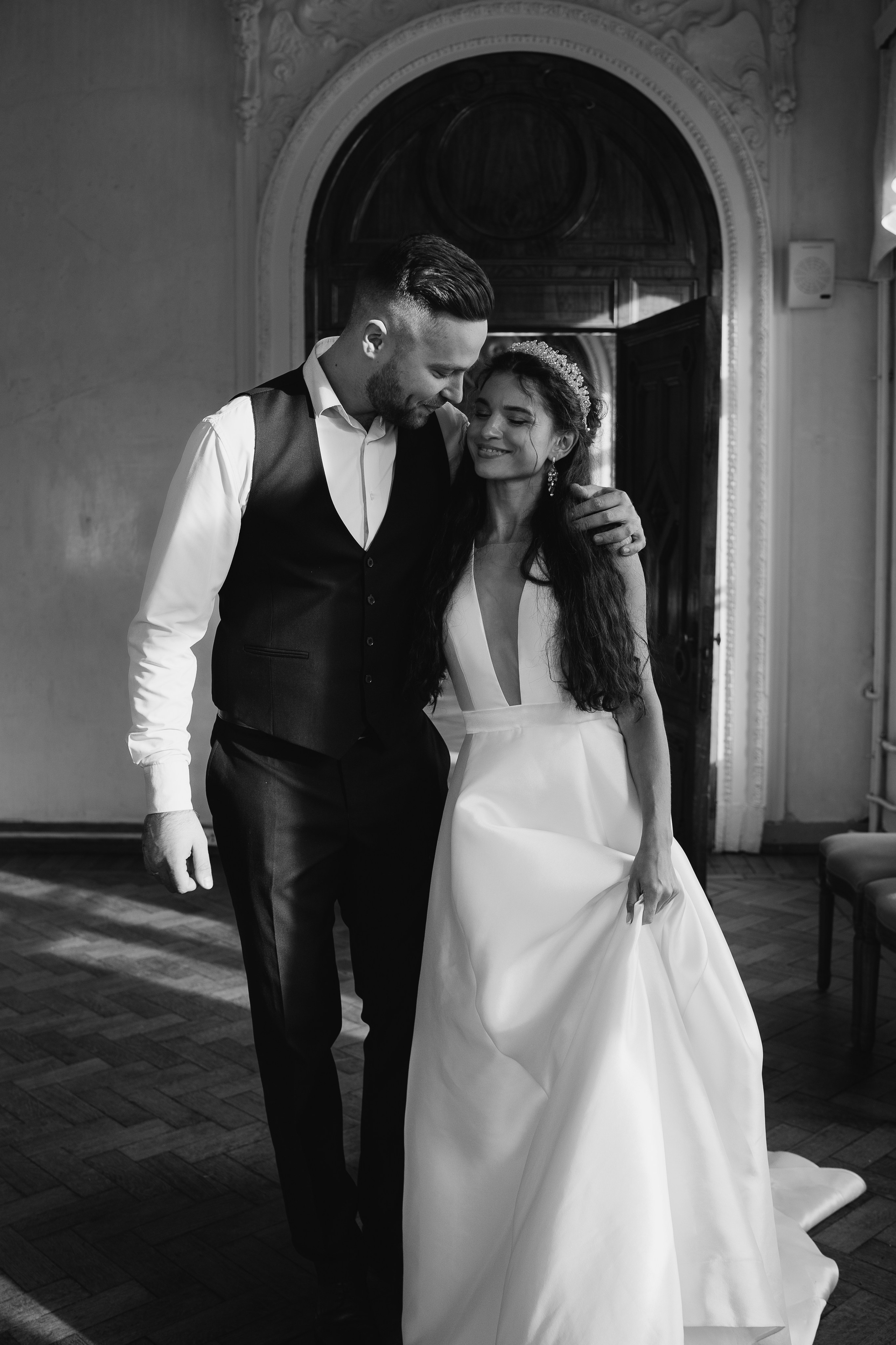 Свадебная фотосессия в библиотеке. Семейный фотограф в Москве Галина Гончар