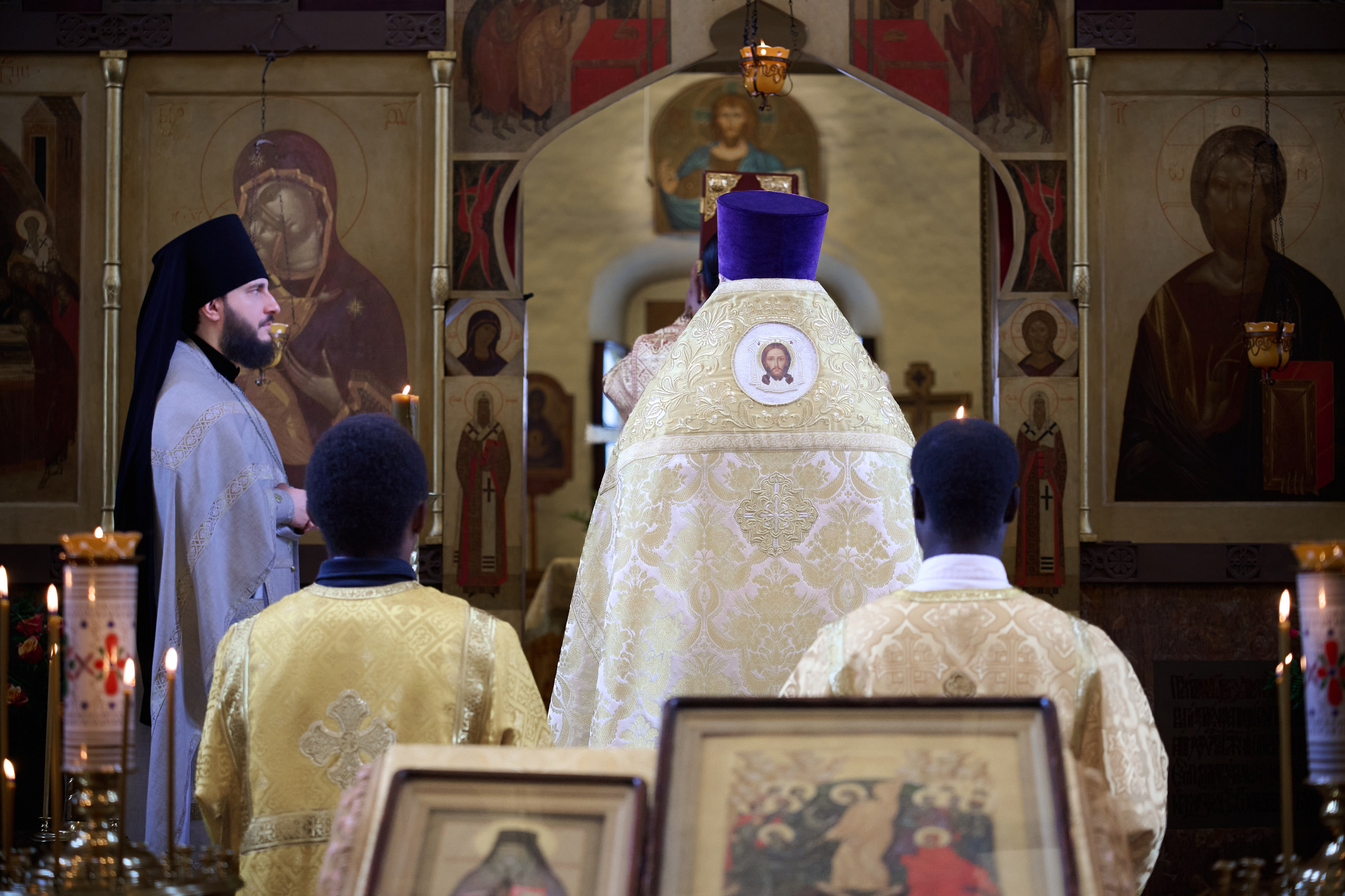 Литургия на китайском языке. Фотограф в Москве