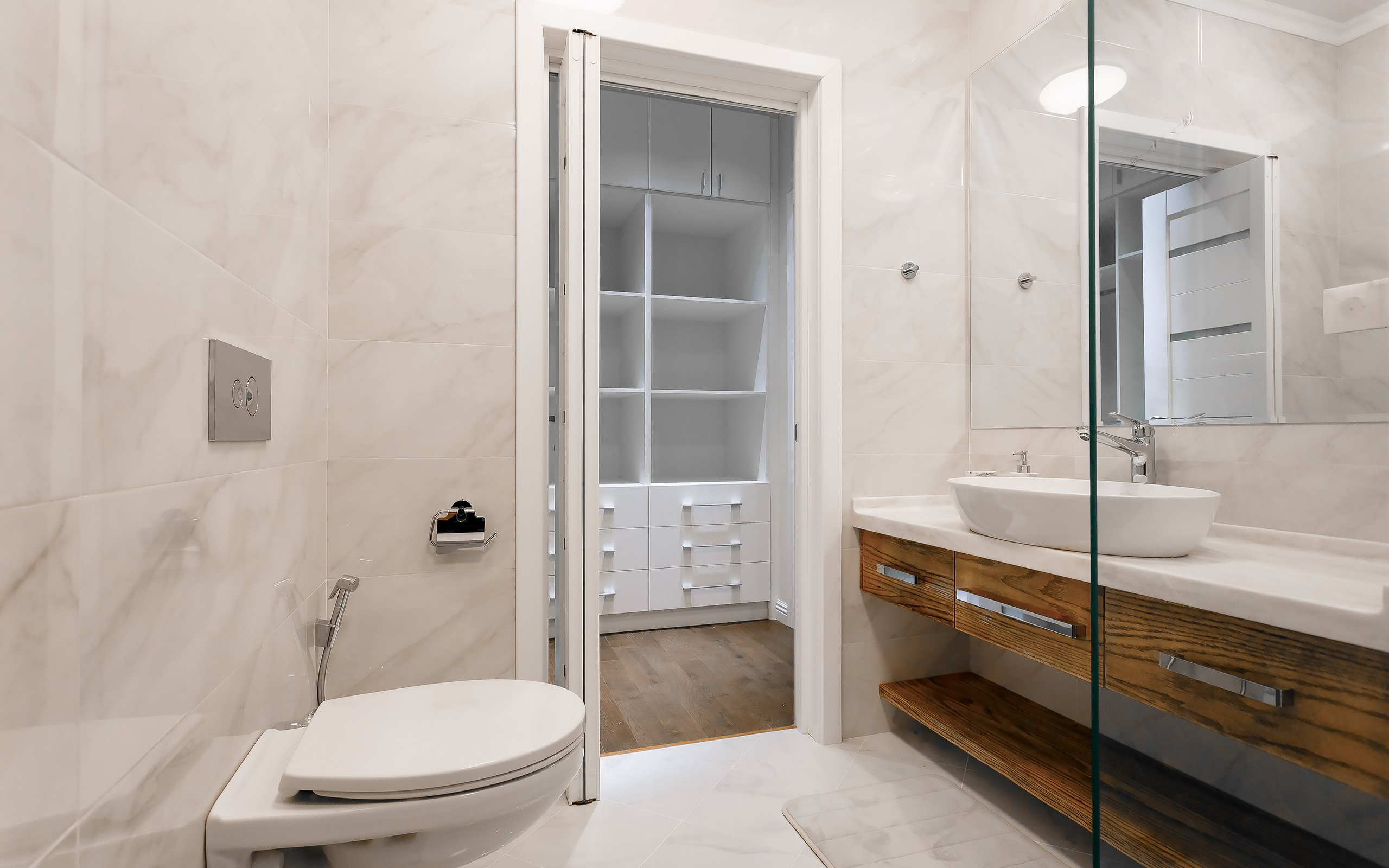 Central interior. Репортажный фотограф в Алмате Чумаков Георгий