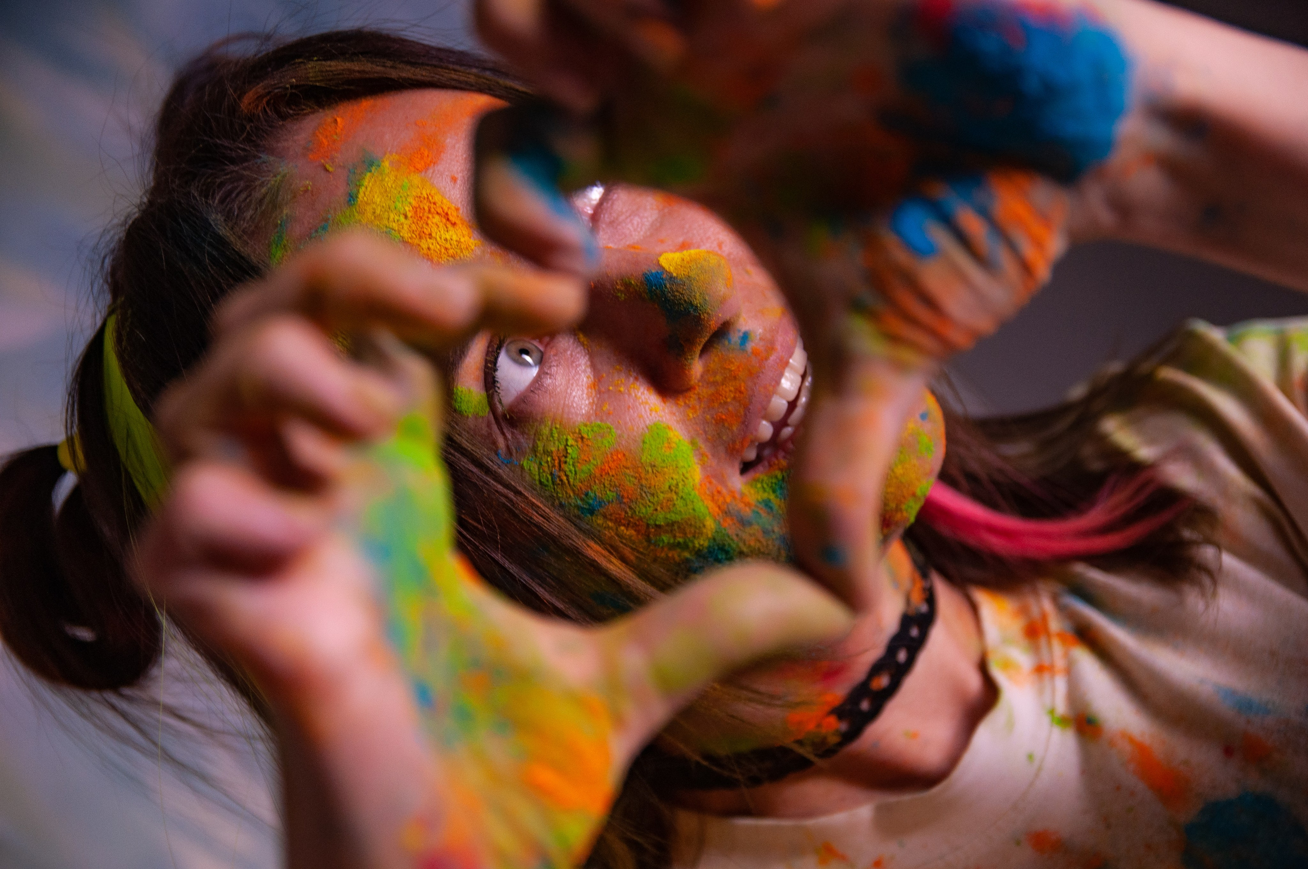 Фотопроект с красками холи. Фотограф Катя Щербина