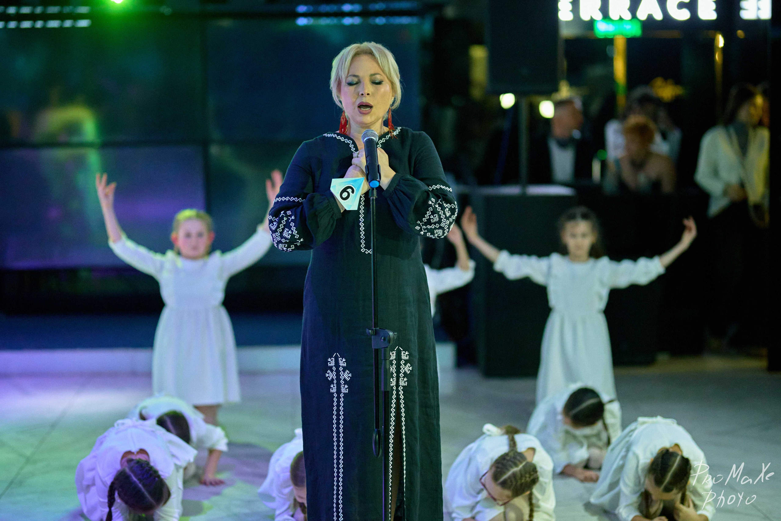 Зал КРАСА МАСС-МЕДИА ЧУВАШИИ. Владимир Суздалов (ProMaXe) — Портретный фотограф, тематические фотосессии в Чебоксарах