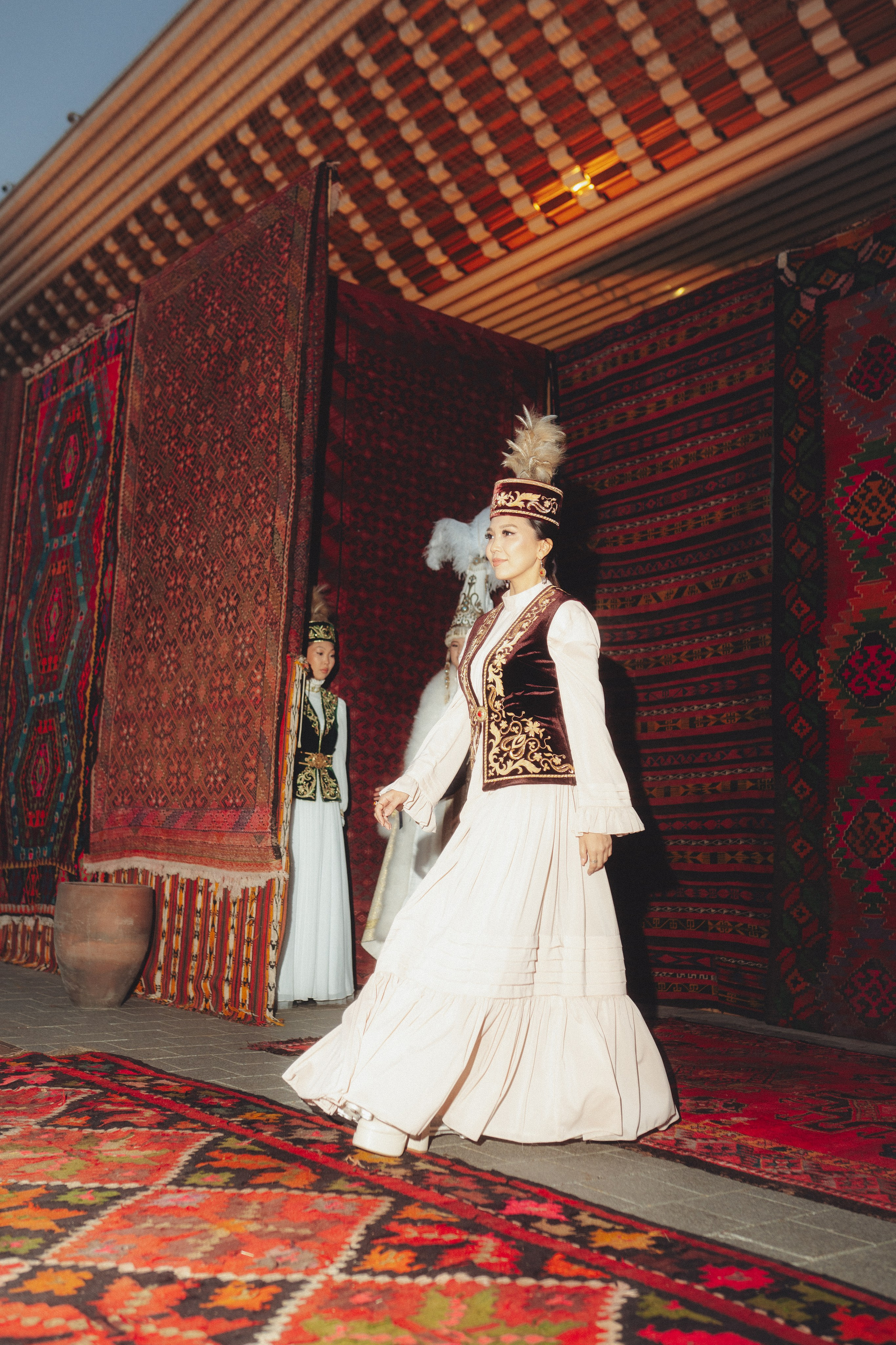 ETHNIC FASHION SHOWS / THE PODIUM