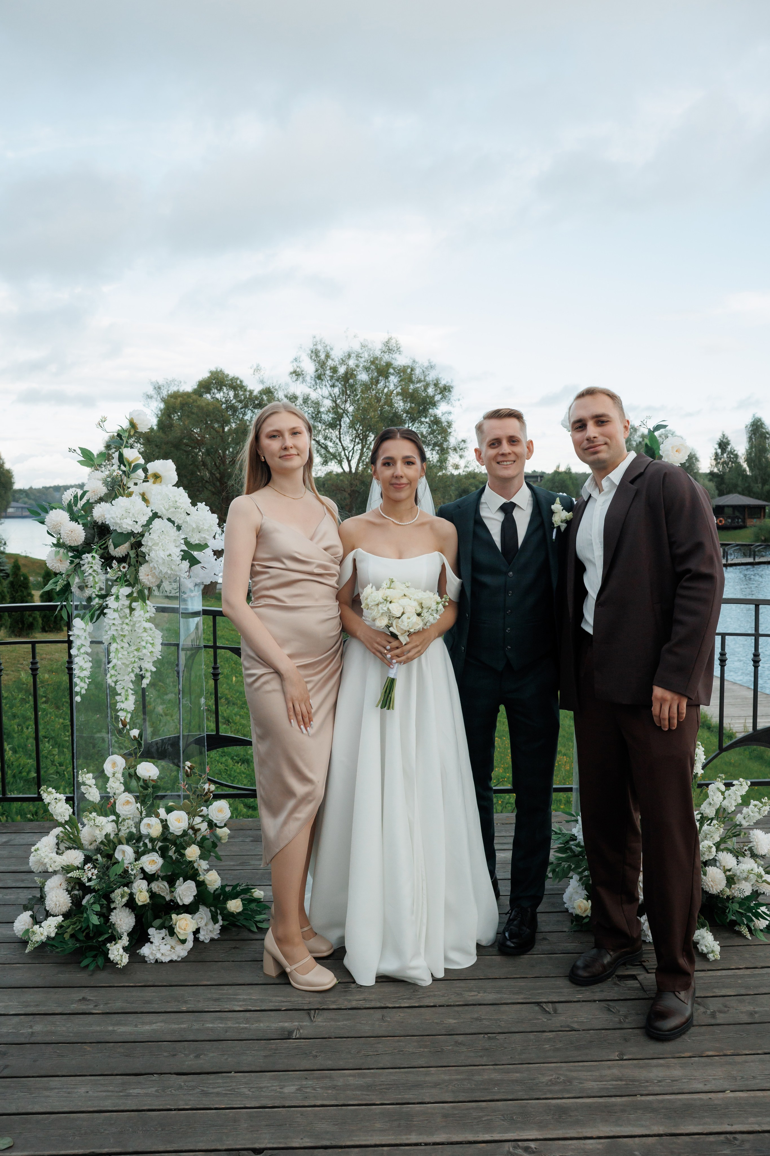 Регистрация в отеле Fish Point, ЗАГС Бутово, прогулка в Остафьево. Свадебный и репортажный фотограф (Москва, Королев и другие)