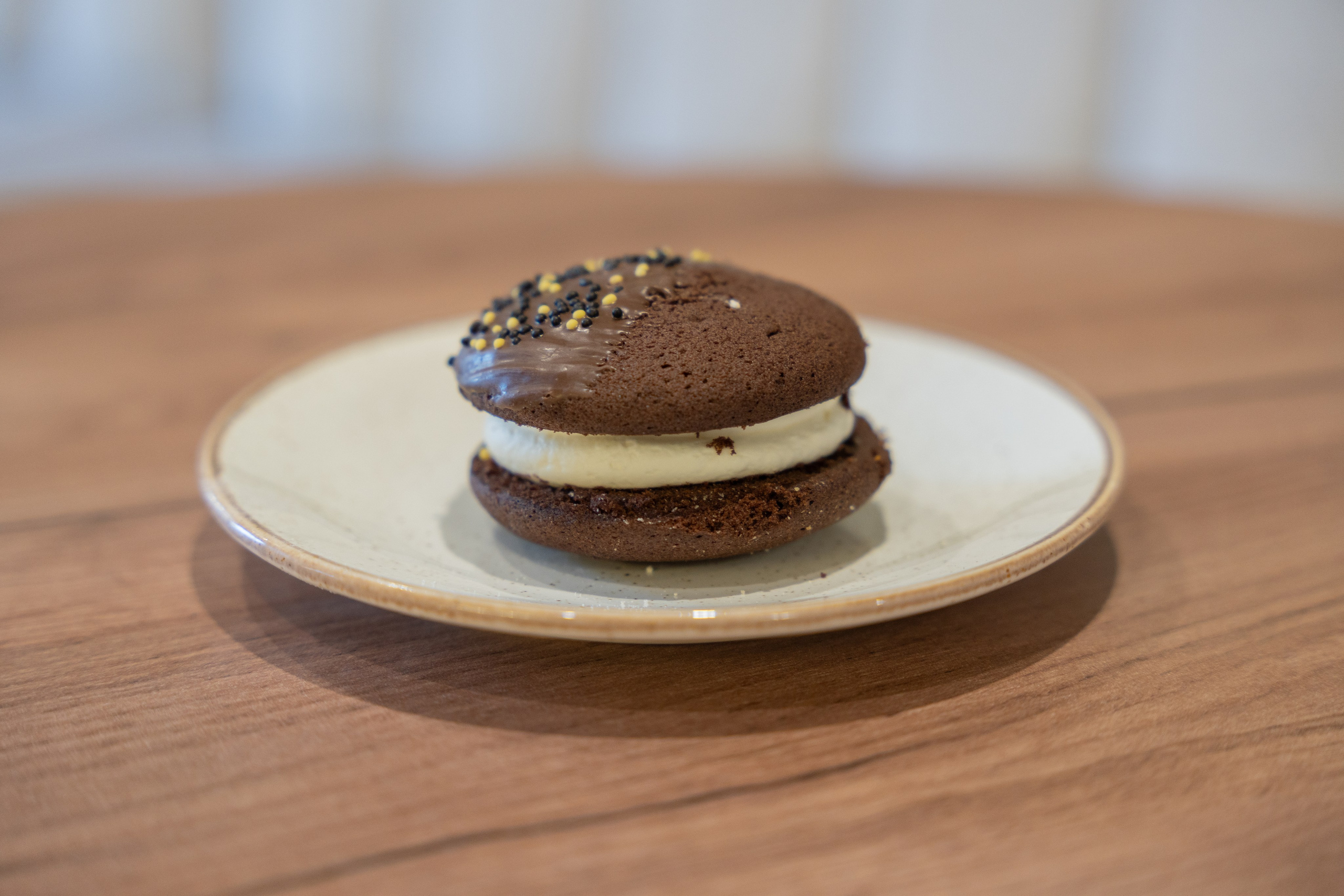 Интерьерная фотосъемка кофейни Love and Coffee — уютное место в Краснодаре Профессиональная фотосъемка интерьера кофейни в Краснодаре — Love. Шедевры для Вас! Фотограф и Видеограф в Краснодаре Пахиев Руслан