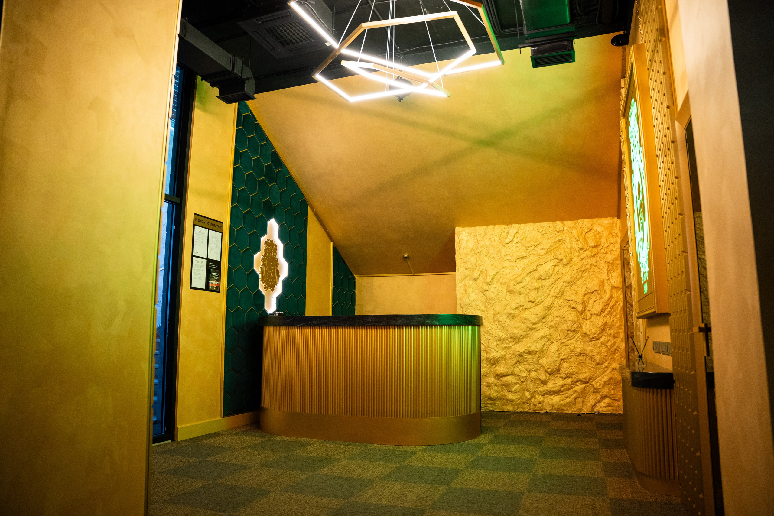 Фотосъемка интерьера стриптиз-клуба Hefner — элитный клуб Краснодара. Интерьерная фотосъемка клуба Hefner в Краснодаре — профессионально. Шедевры для Вас! Фотограф и Видеограф в Краснодаре Пахиев Руслан