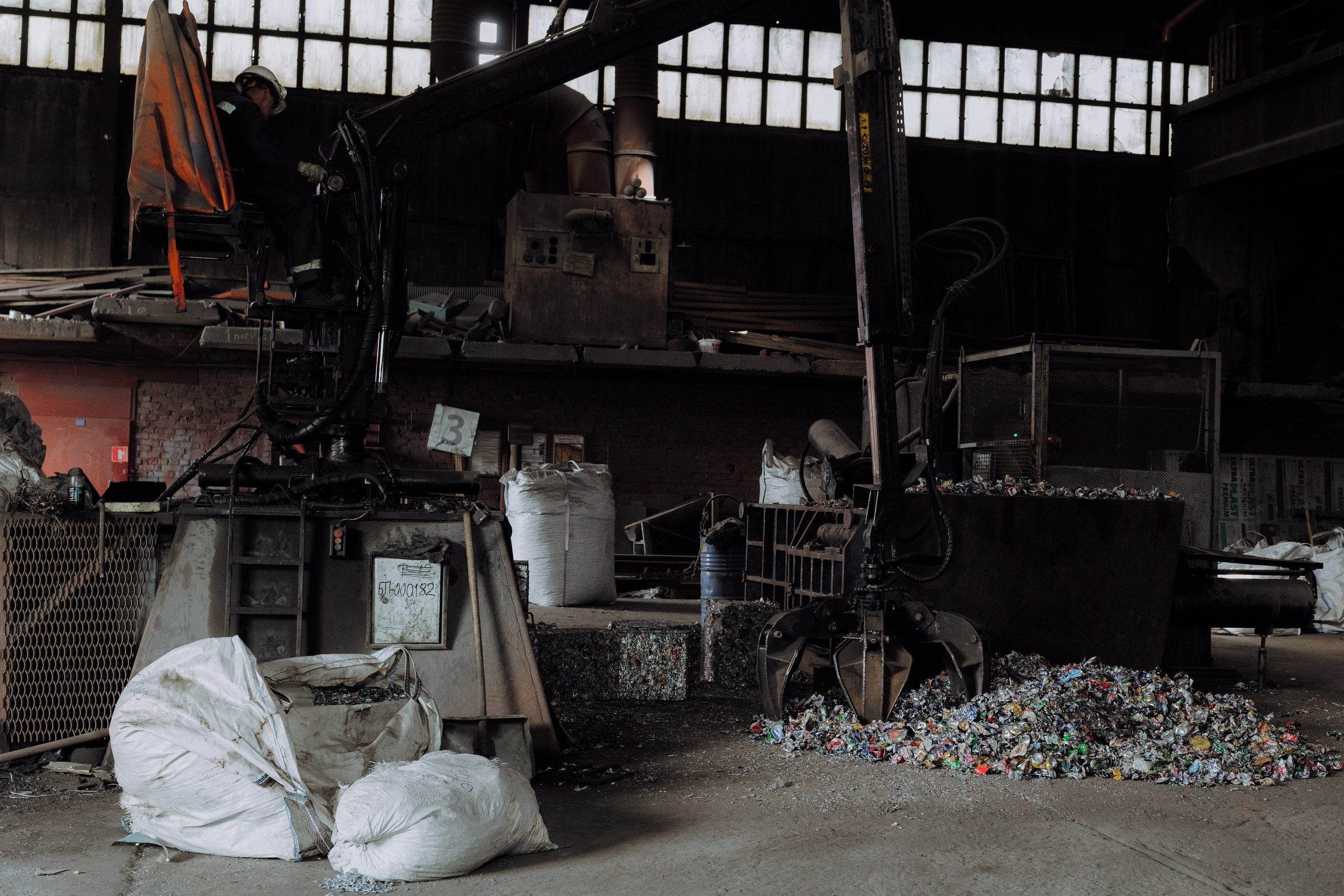 ФОТОСЪЕМКА ПРОИЗВОДСТВ. АНДРЕЙ ШИРКАЛИН РЕПОРТАЖНЫЙ ФОТОГРАФ МОСКВА НА КОРПОРАТИВ, ДЕНЬ РОЖДЕНИЯ, БАНКЕТ, КОНФЕРЕНЦИЮ, ТИМБИЛДИНГ