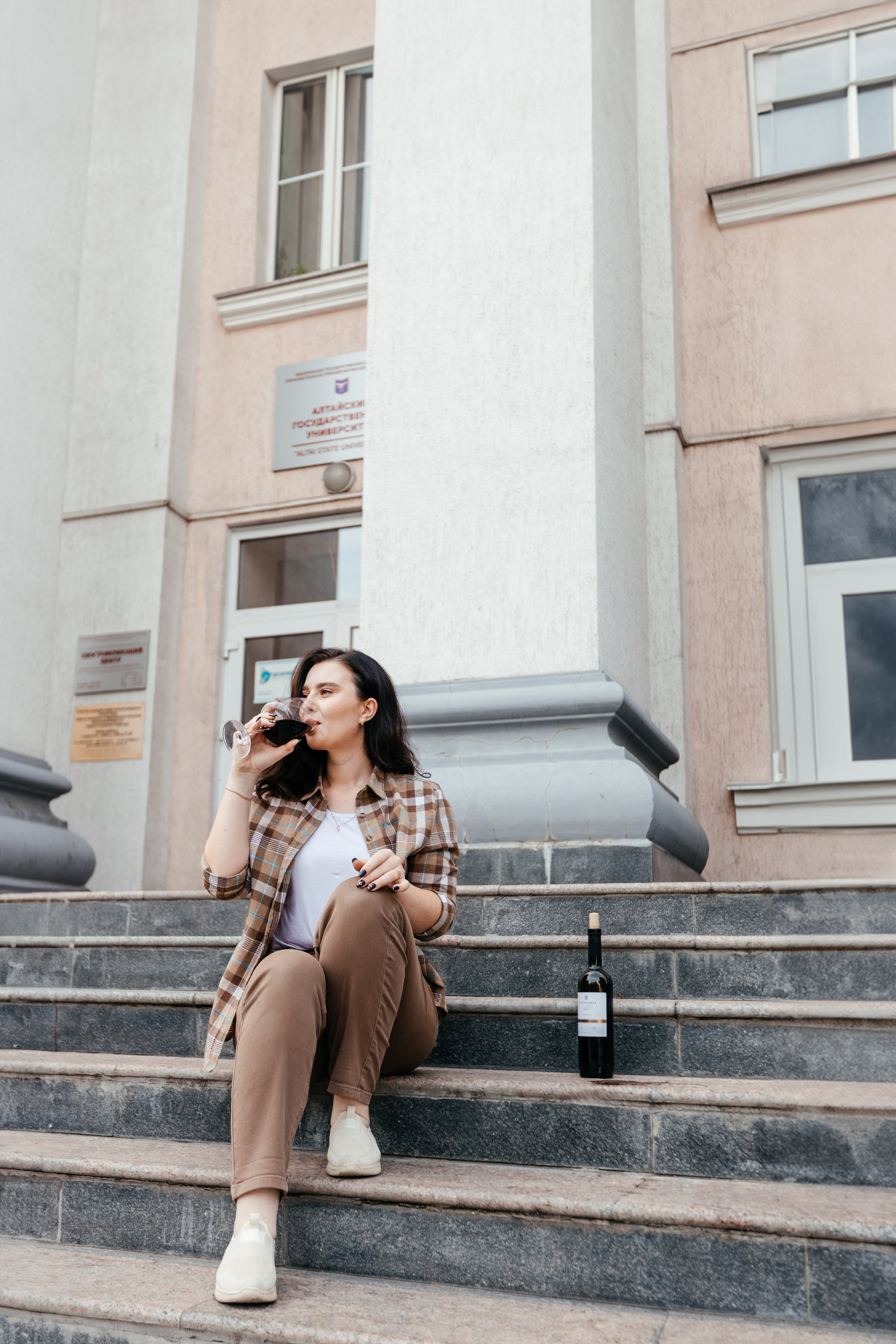 С вином по городу. Фотограф в Барнауле Ирина Чикалова