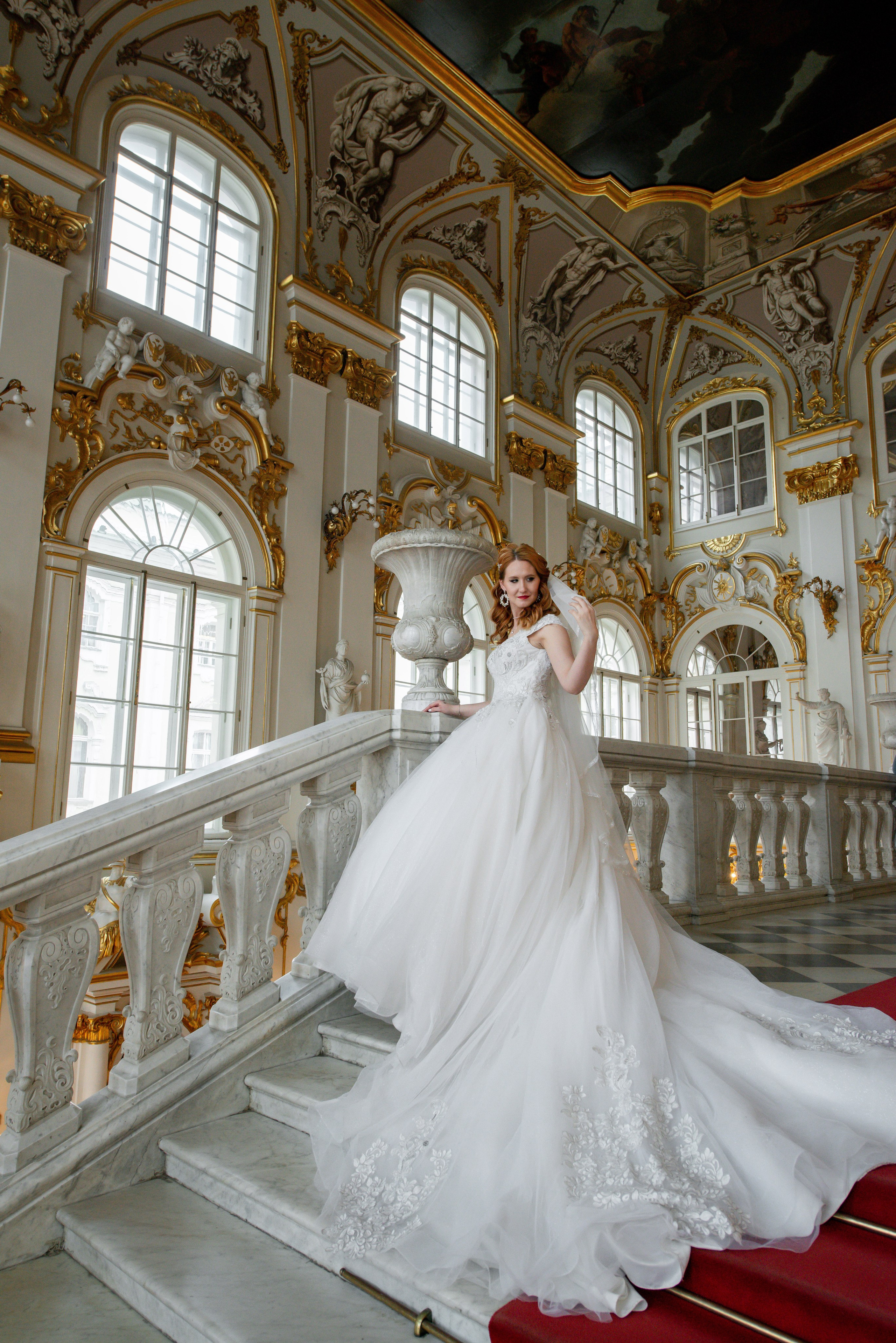 Екатерина и Алексей (свадебная фотосессия в Эрмитаже и Первом Дворце Бракосочетания на Английской набережной 28). Портретный, семейный и свадебный фотограф в Санкт-Петербурге и в Пушкине Ширяев Денис