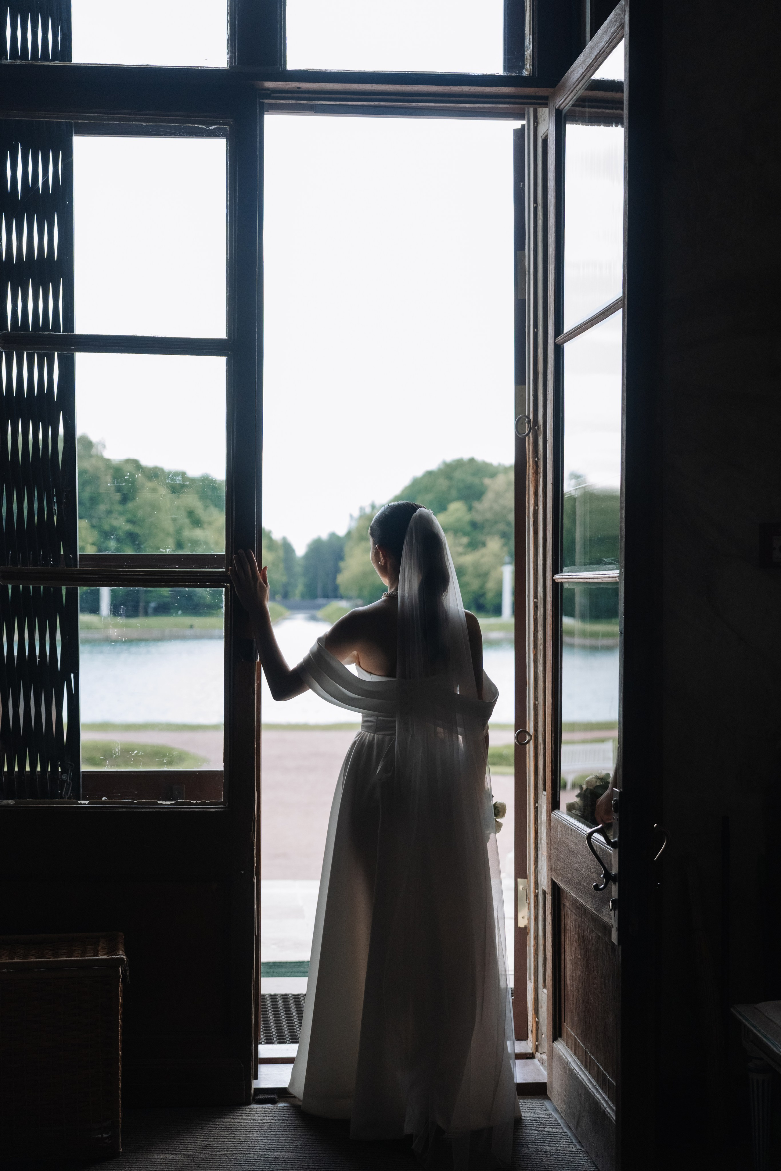 Влад и Илина в Кусково. Свадебный фотограф в Москве Анна Полушина