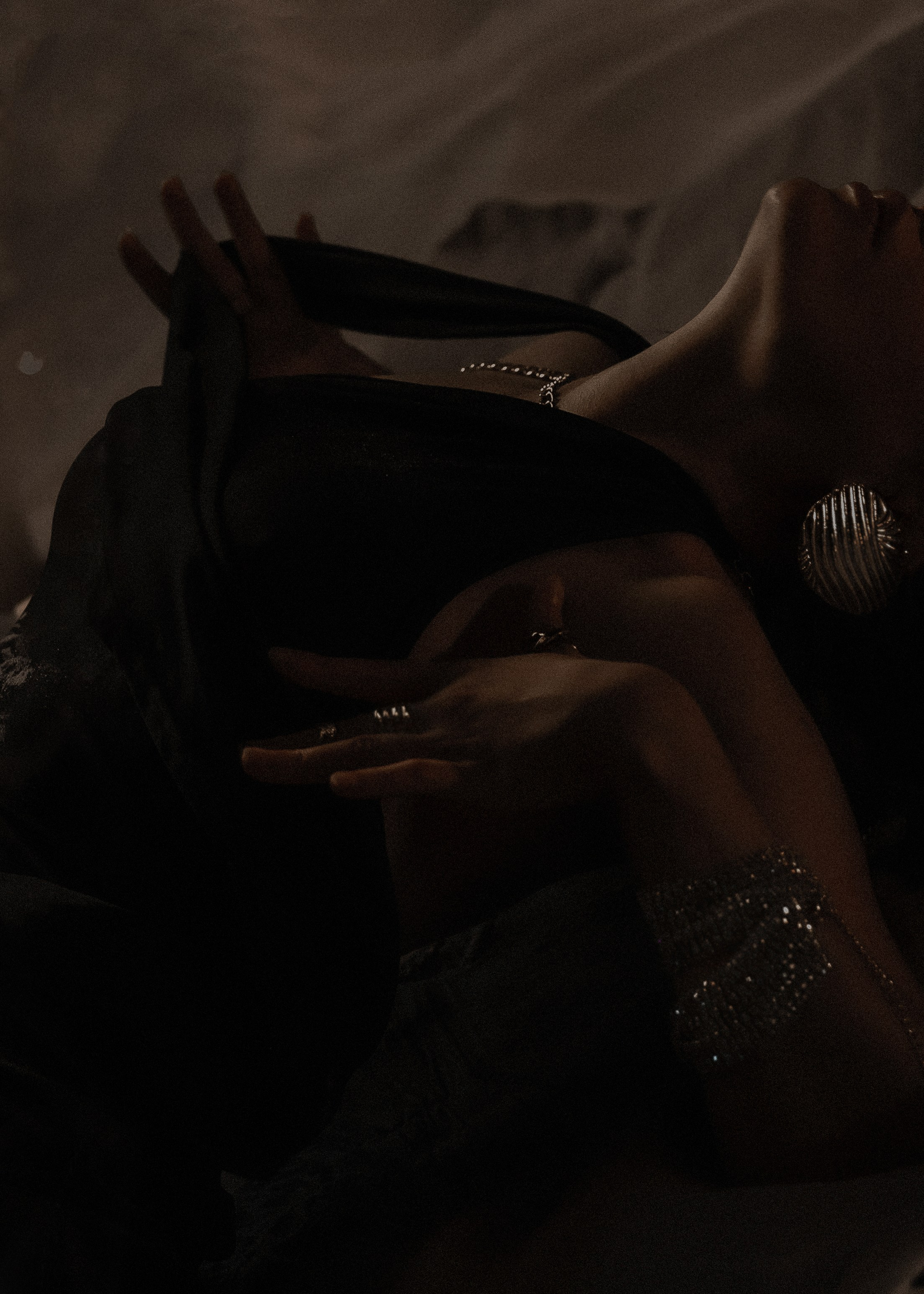 Эротическая фотосессия на 8 марта