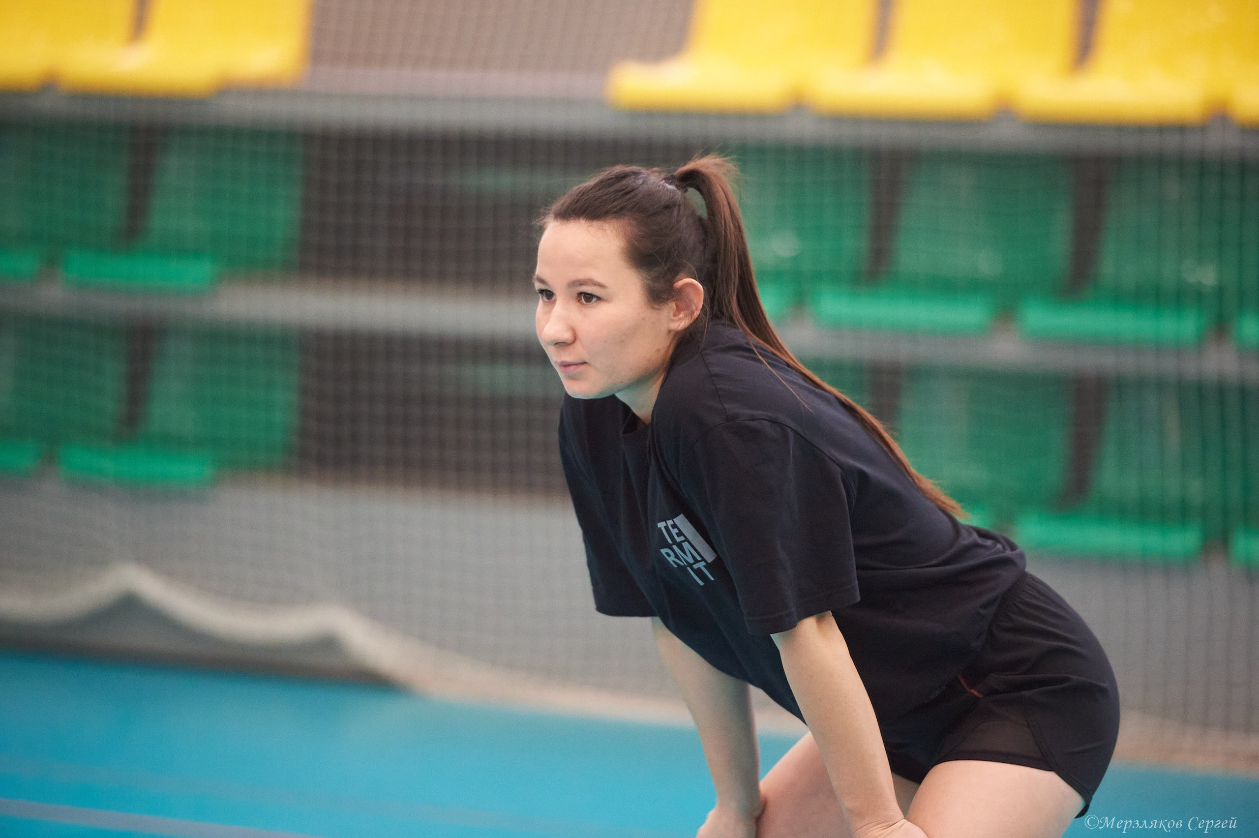 Новогодний волейбольный турнир. Ижевск. 16.12.23. Спортивный репортажный фотограф в Ижевске Сергей Мерзляков