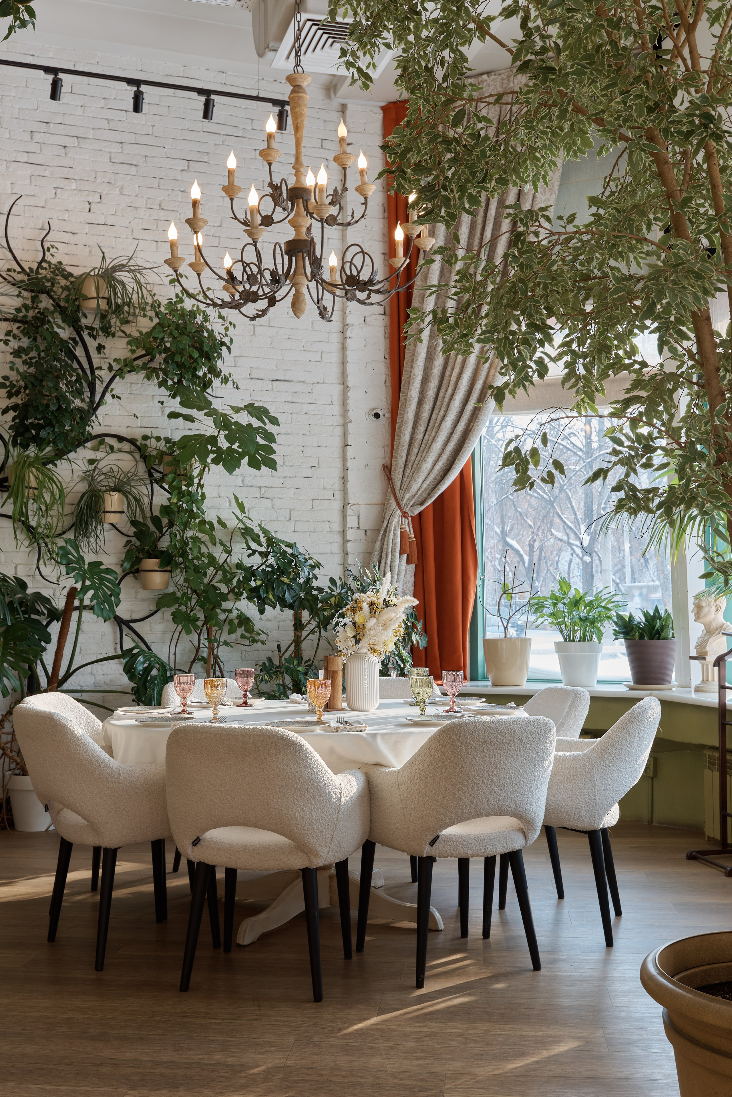 Si! (Екатеринбург). Абросимов Лев интерьерный и архитектурный фотограф