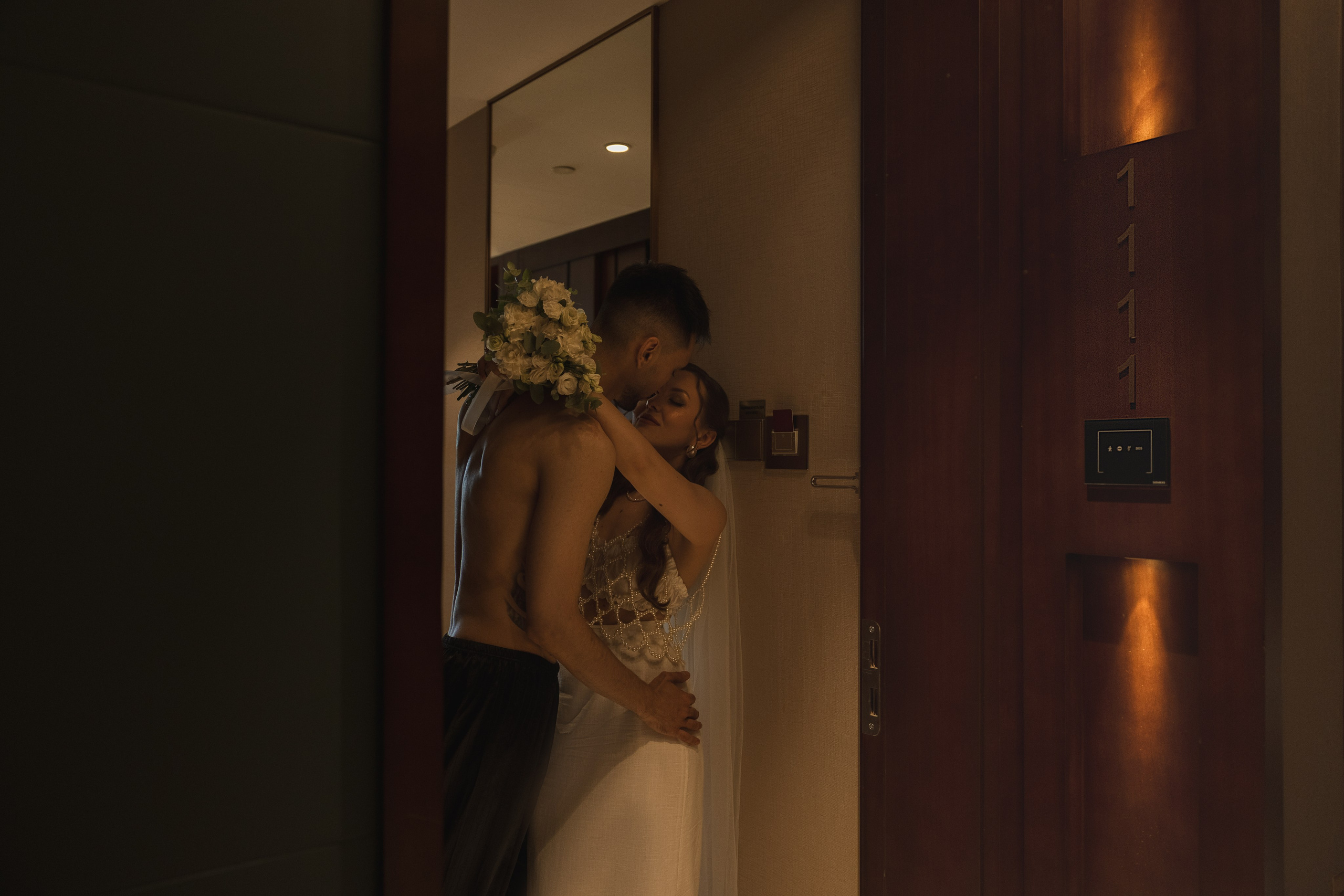 Ксюша и Гоша Solux и ВДНХ. Свадебный и портретный фотограф в Москве Мария Кравченко