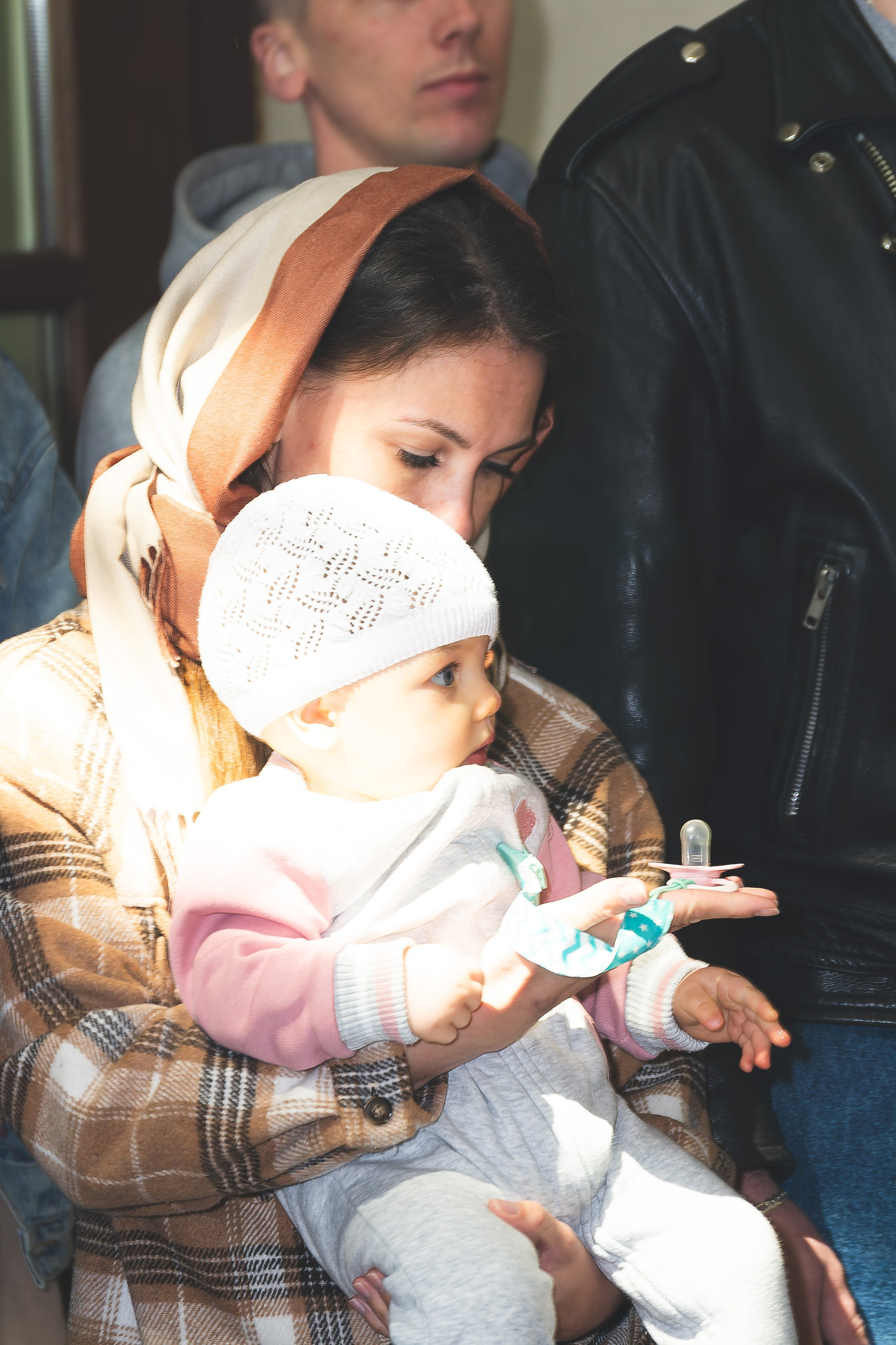 Крещение Ксении в храме Рождества Пресвятой Богородицы д. Щербинино. Фотограф Евгений Егоров