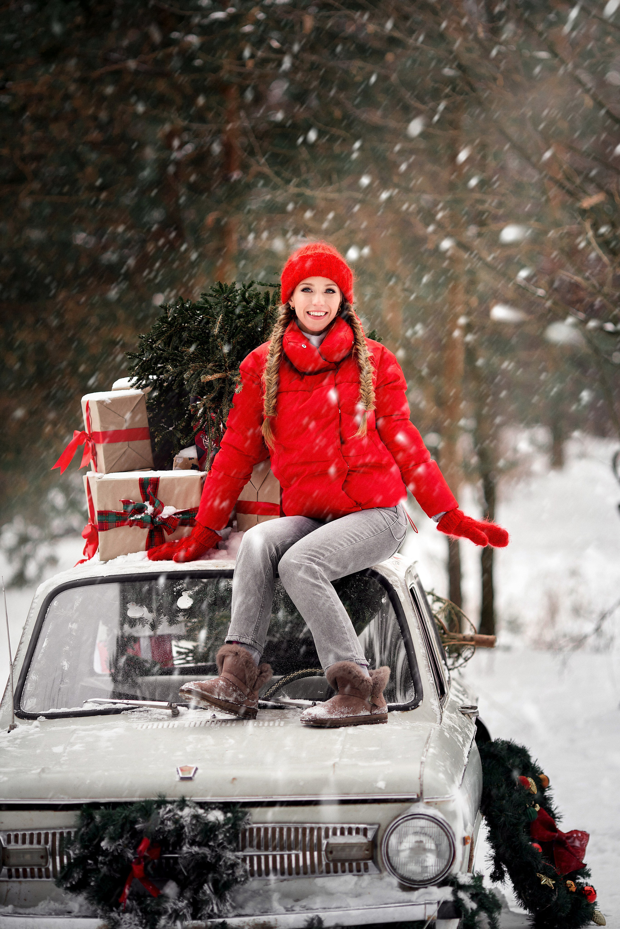 Семья с машиной. Свадебный и семейный фотограф Игорь Елагин
