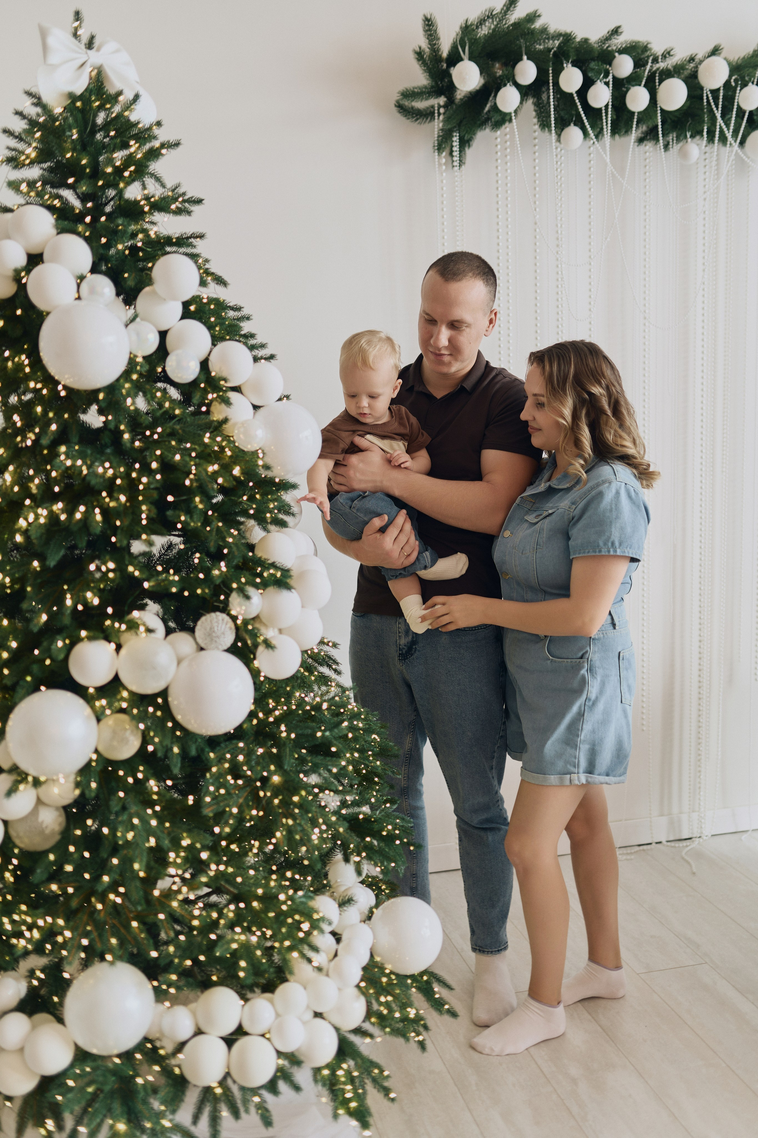 Семейная новогодняя фотосессия. Алина Каравайцева. Фотограф в городе Барнаул