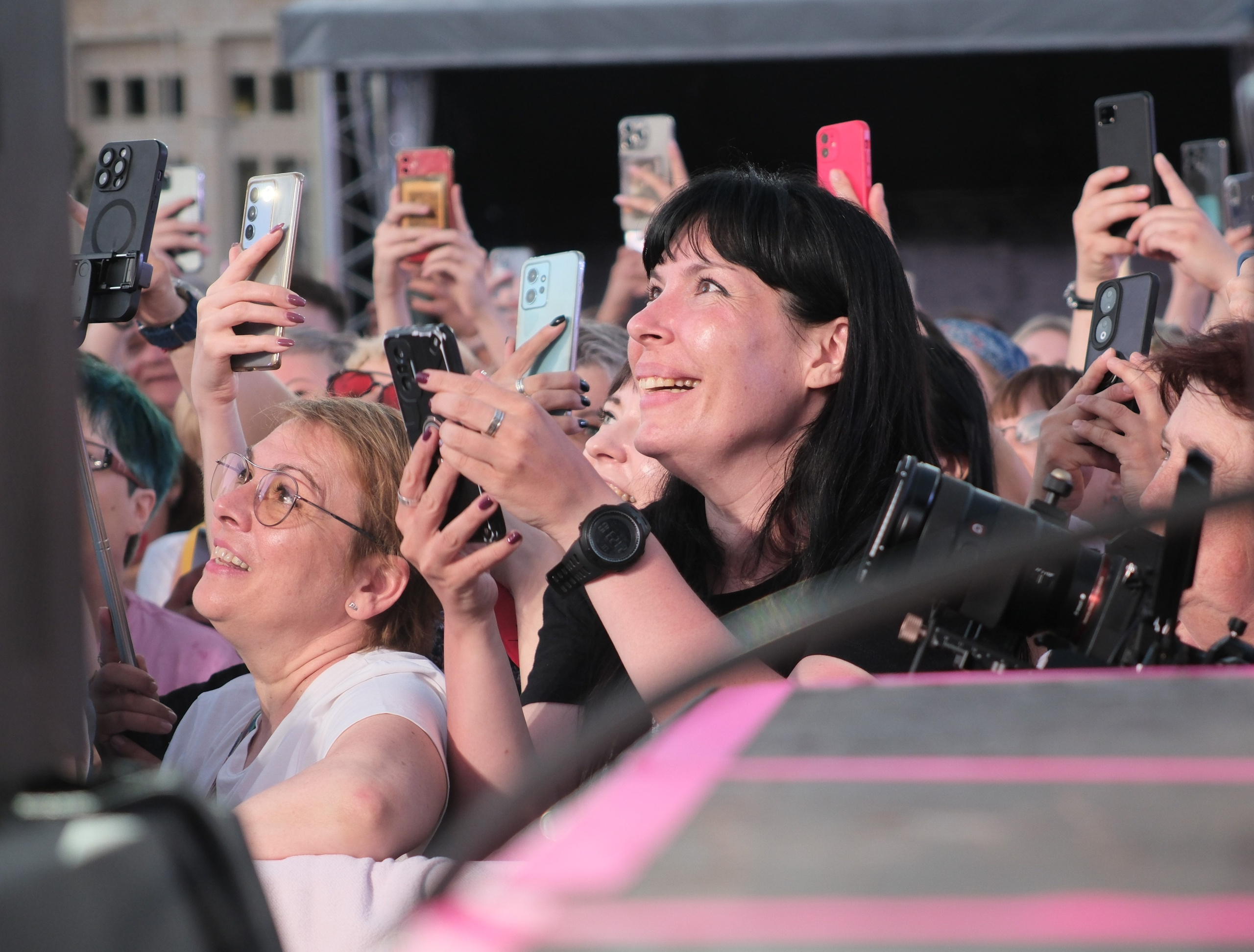 Диана Арбенина (группа «Ночные снайперы») — Москва, МТС Live Лето 2024. RedGeek - блогер и стручњак за образовање и ИТ Кирил Ситнов