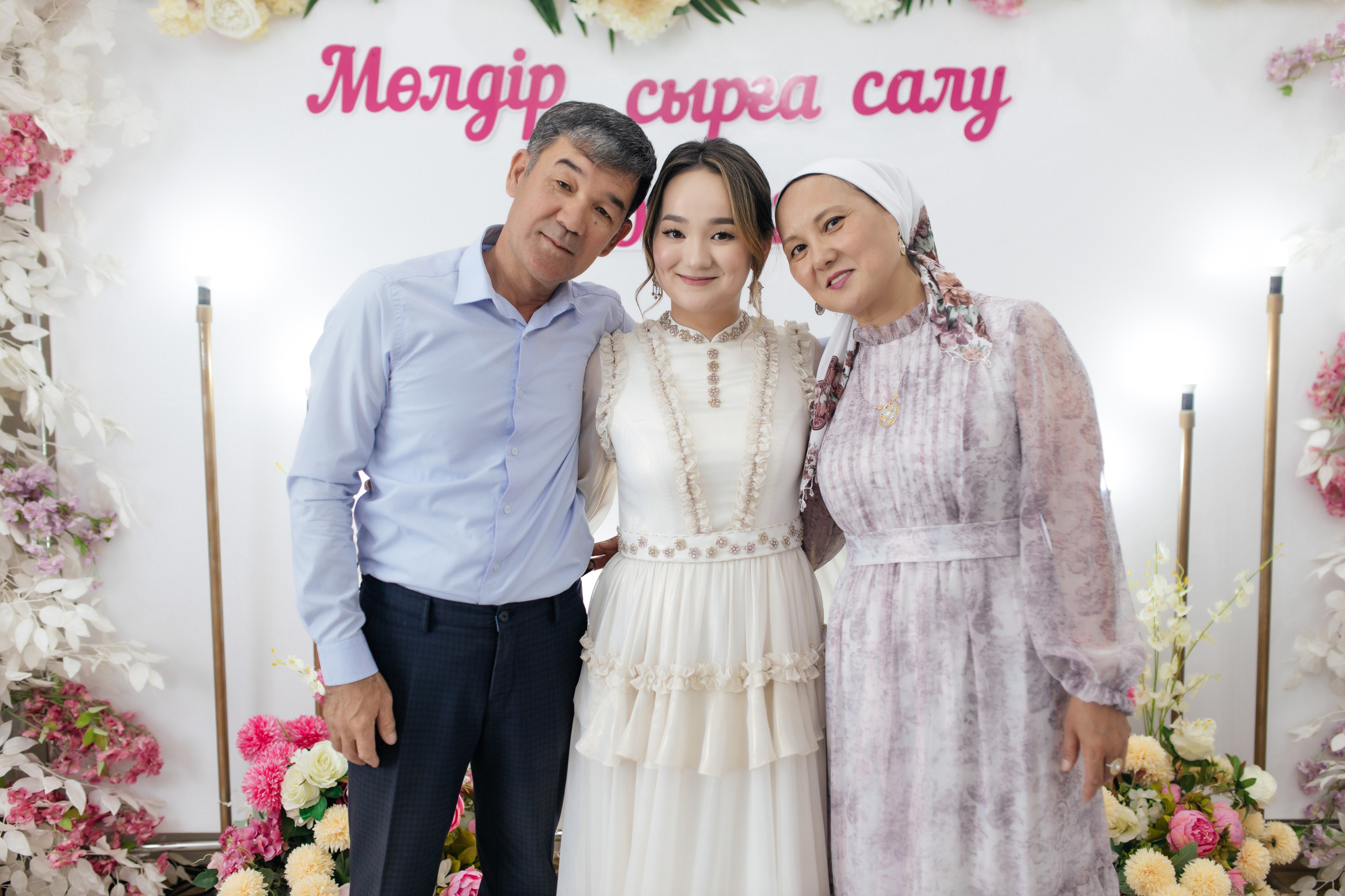 Moldir — syrğa salu. Wedding and Love story Photographer