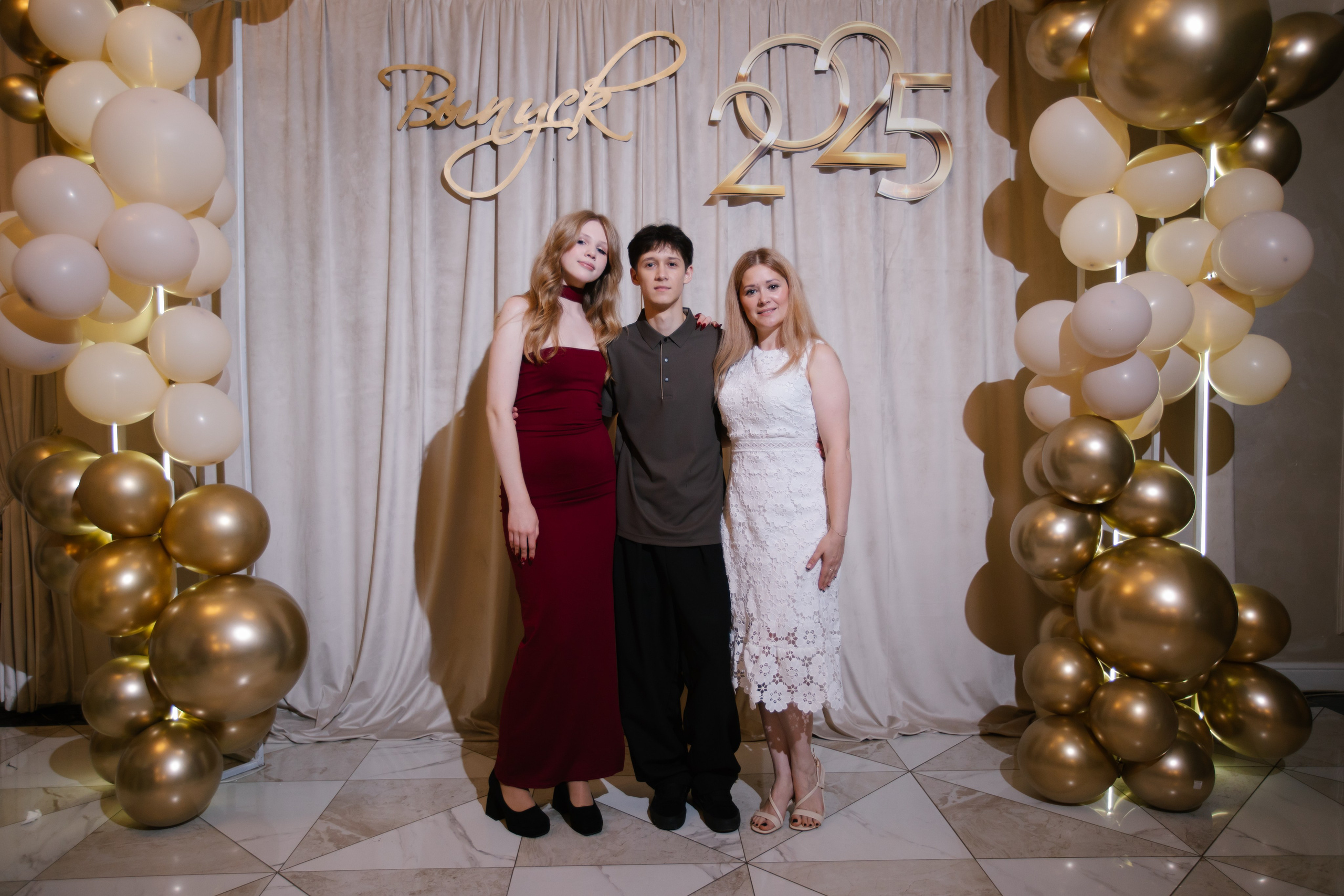 11 класс, ресторан «Тет-а-тет»