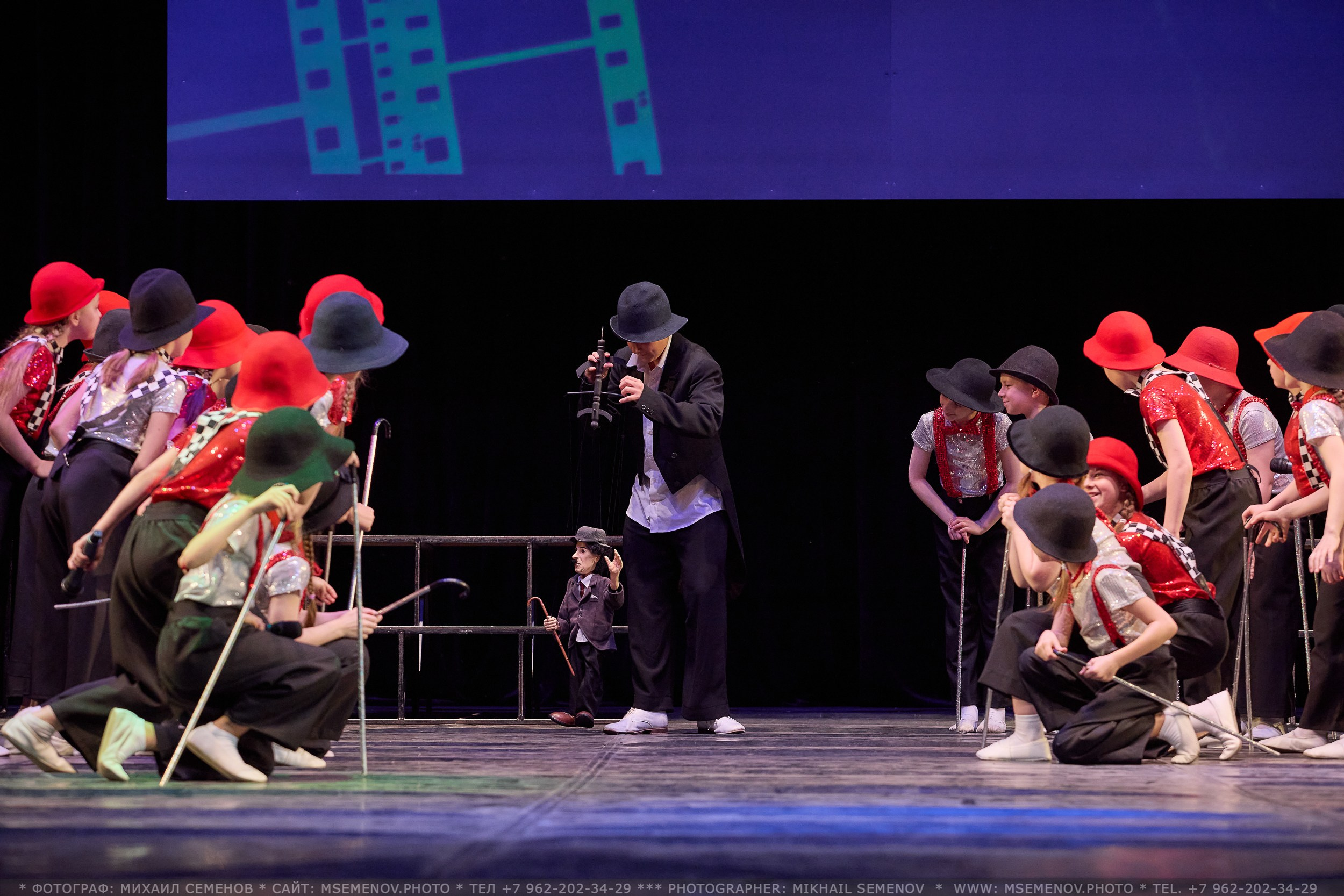 Концерт «Веселая семейка». Photographer for business Mikhail Semenov. Aqua photo studio, photo school