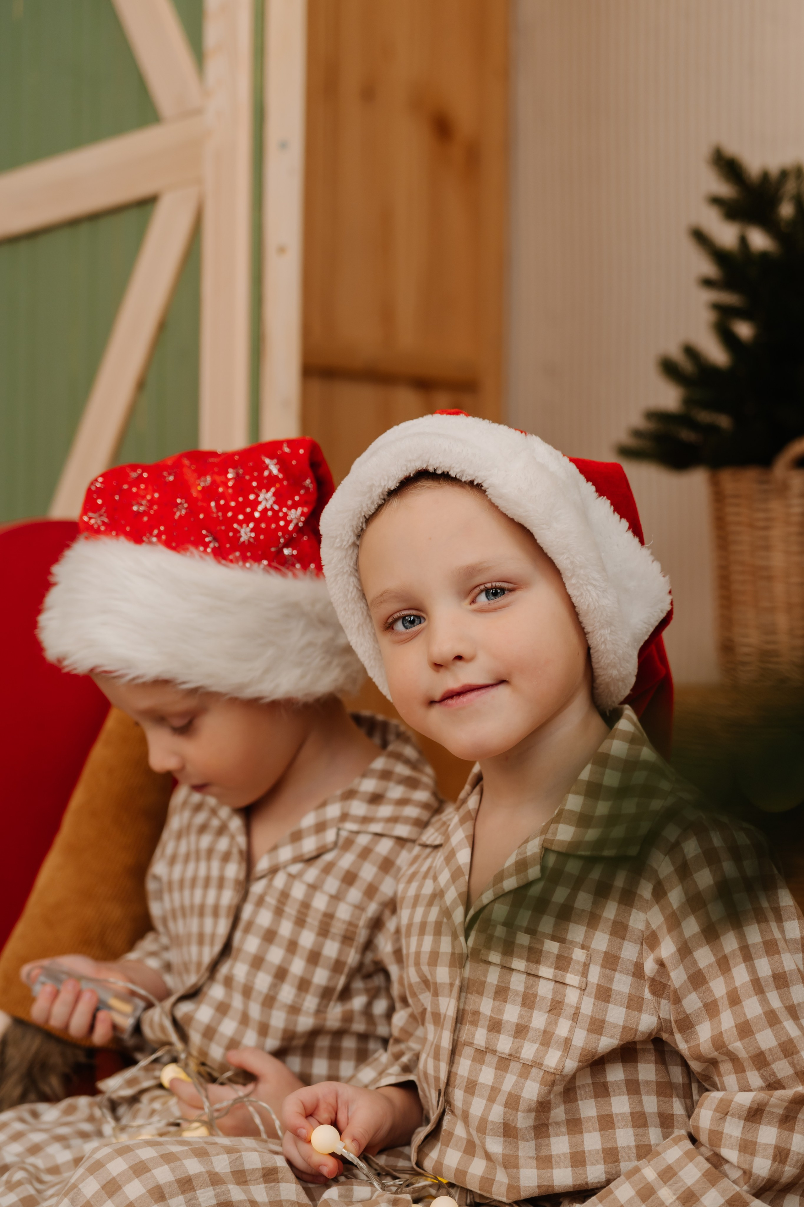 Денис и Елена с прекрасной дочкой и двойняшками-сыночками. СВАДЕБНЫЙ ФОТОГРАФ КРАСНОЯРСК