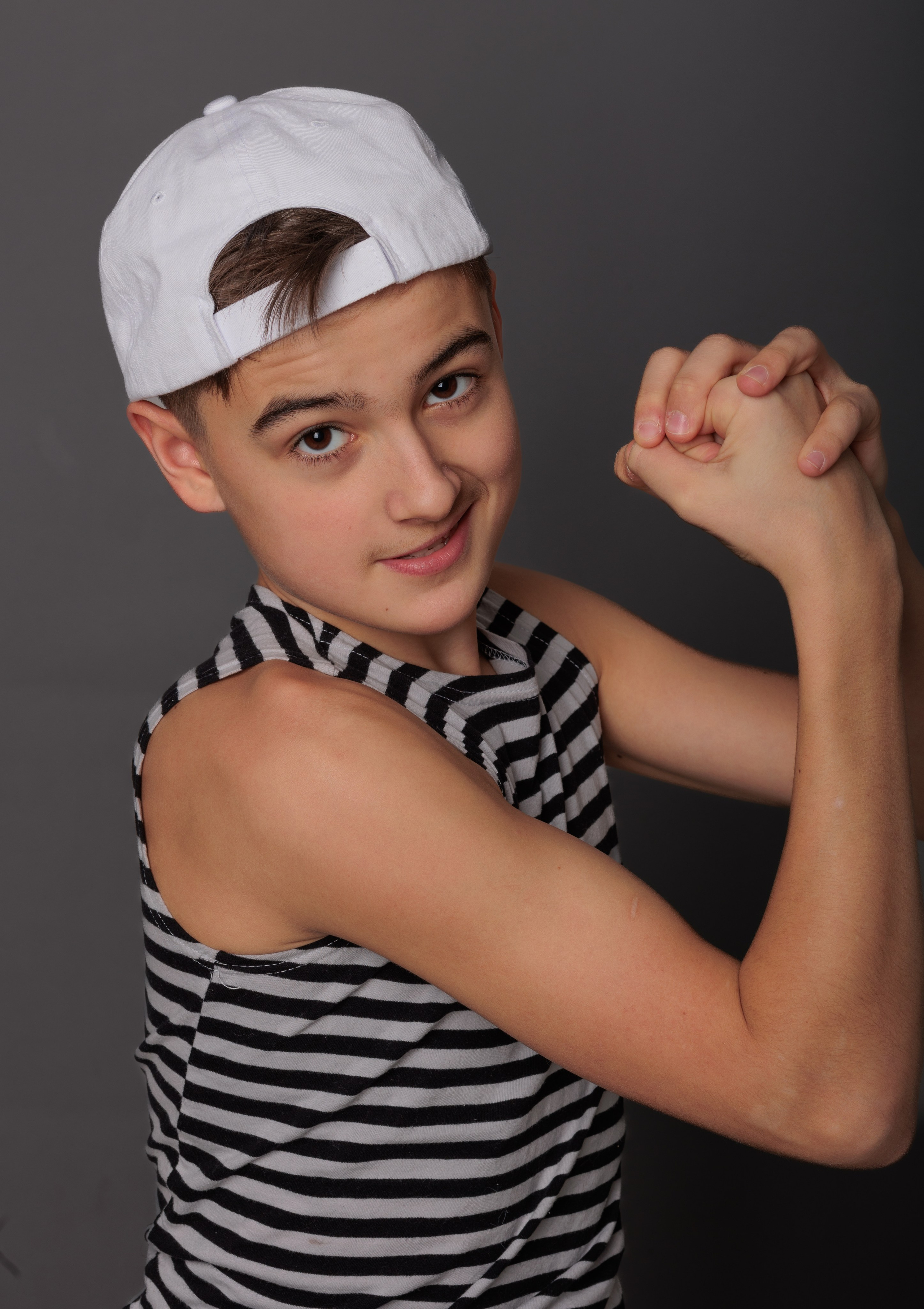 ТИМОФЕЙ. Я фотограф из Москвы к Вашим услугам