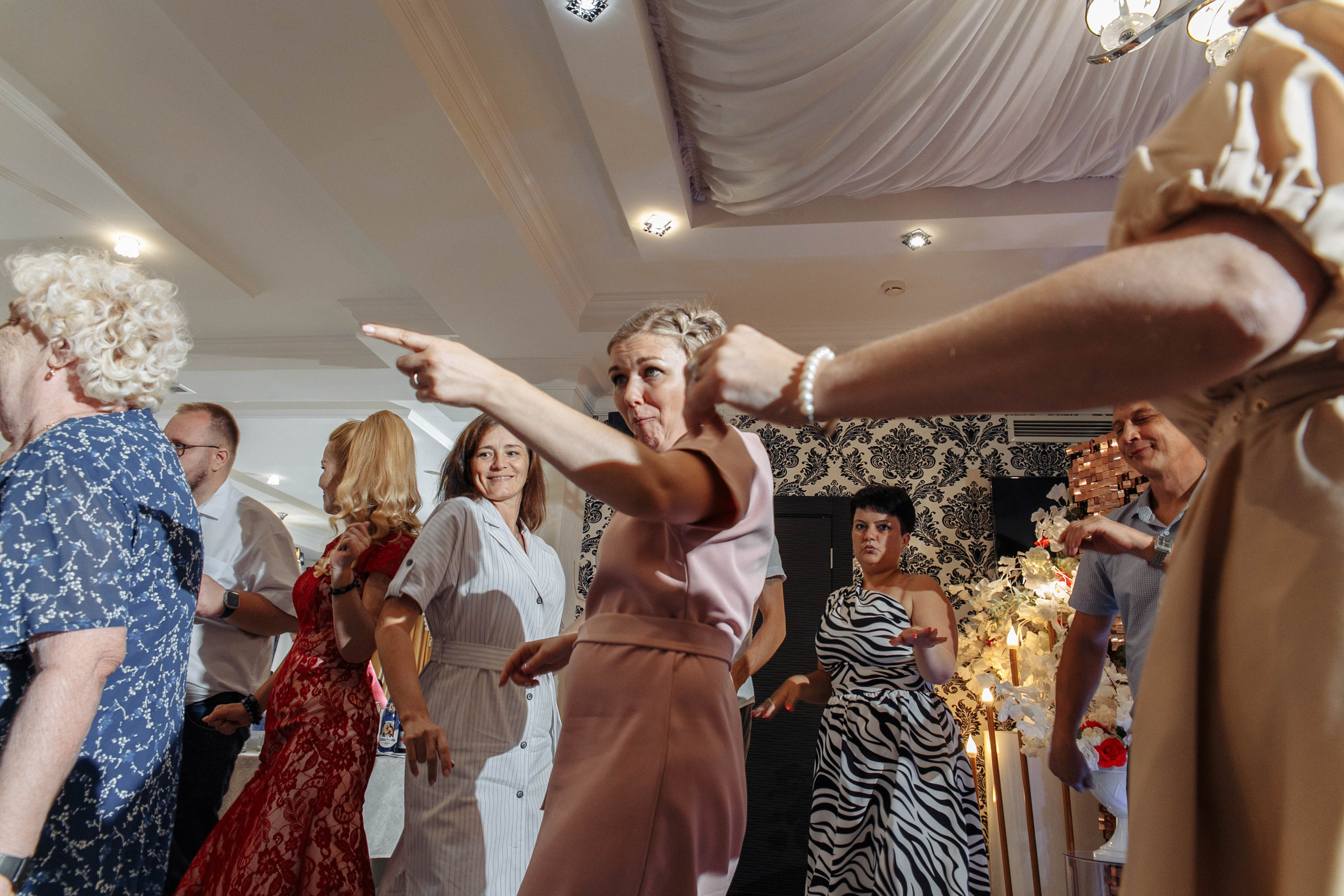 Татьяна и Виктор: настоящая русская свадьба. Событийный фотограф Максим Бескоровайновнов