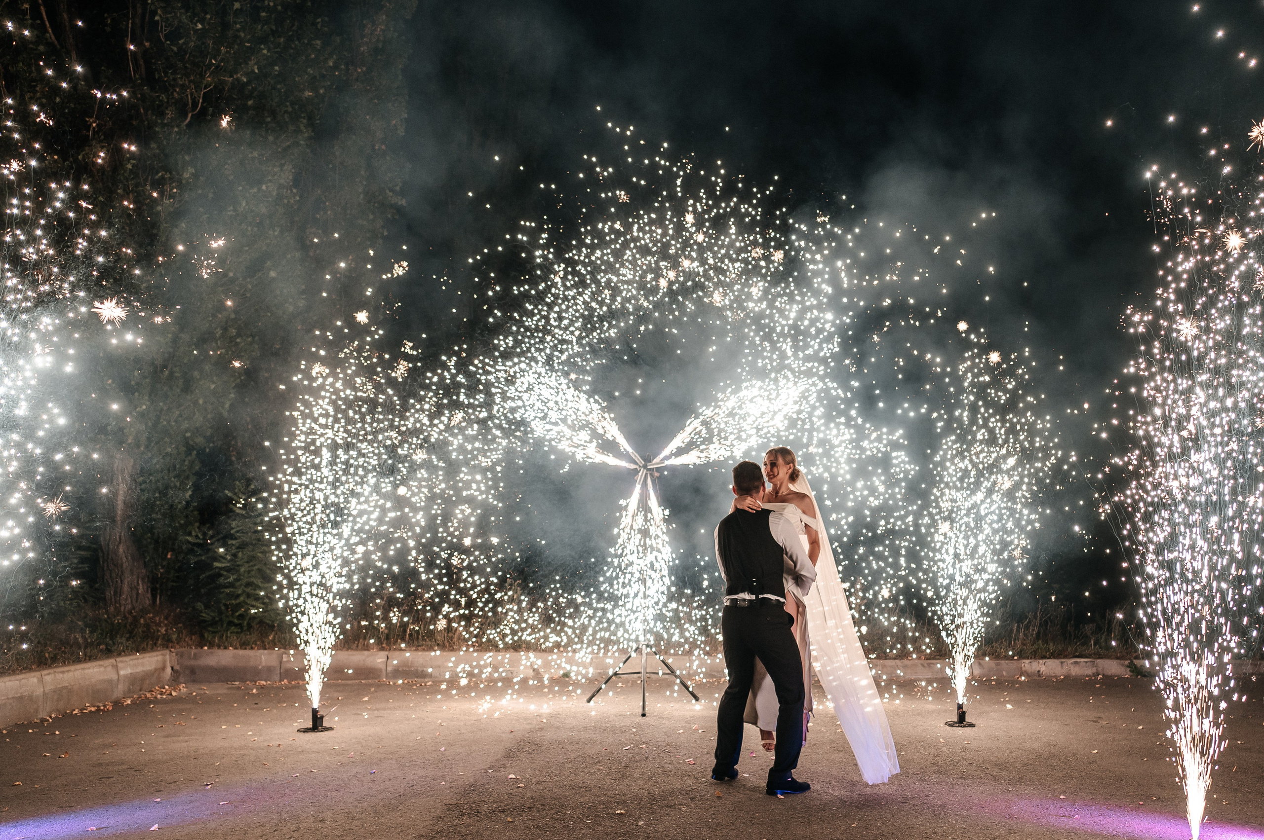 Даниил и Валерия. Черная утка. Полный день. Фотограф Екатерина Бочарникова