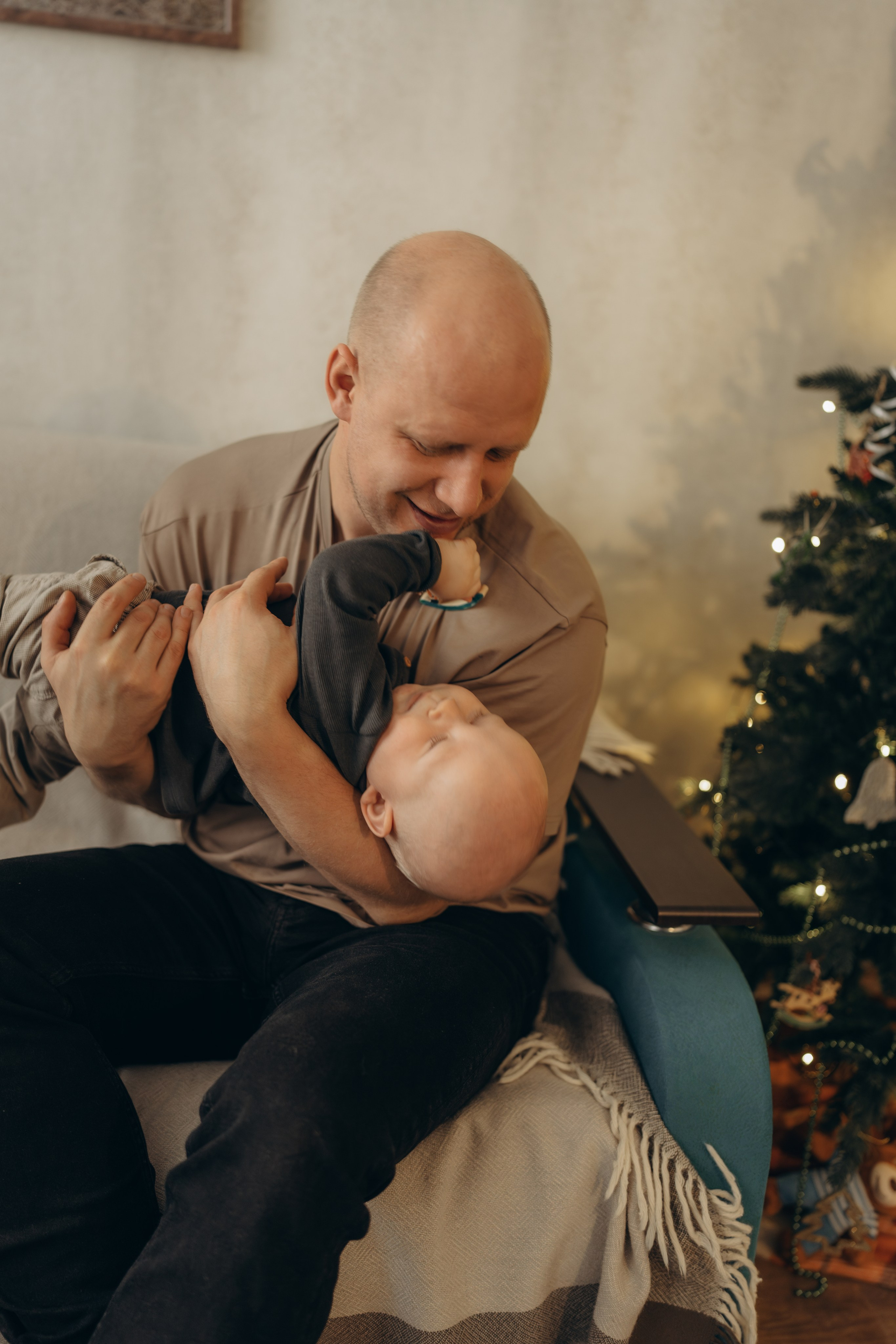 Уют и запах елки. Семейный фотограф Москва. Фотограф беременности и материнства Москва
