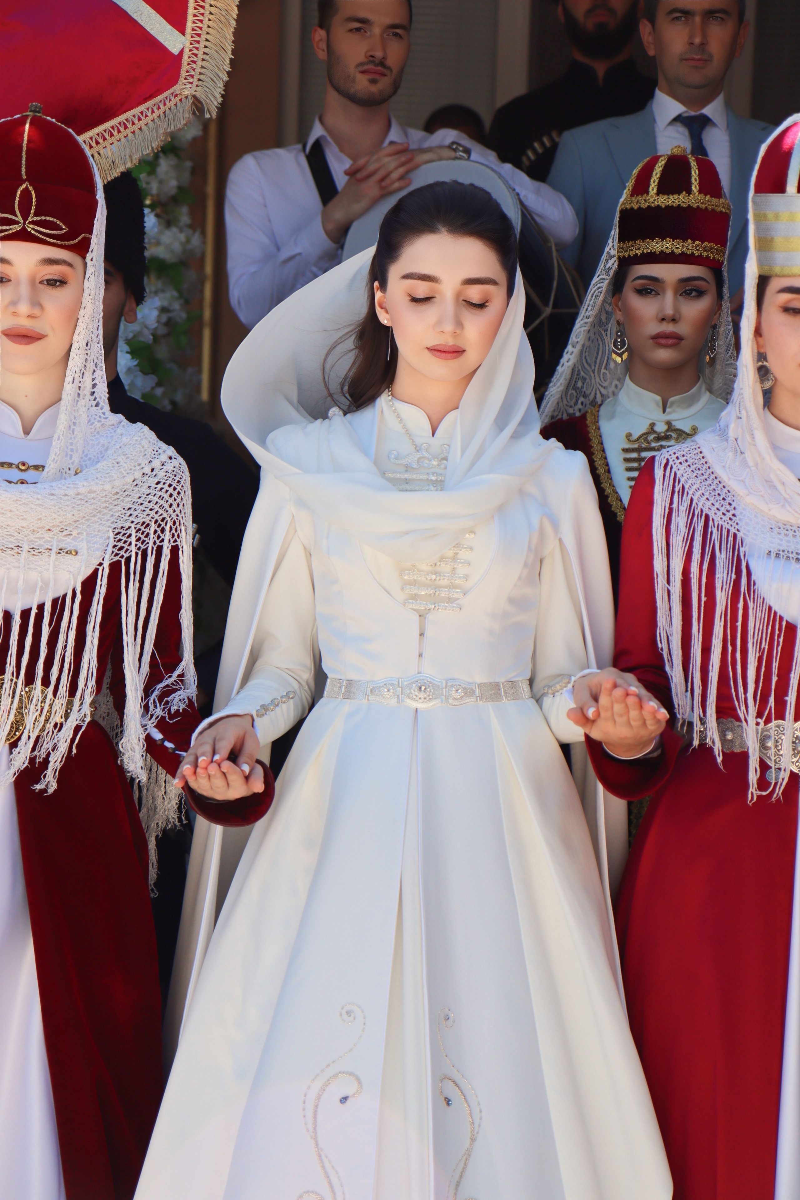 Тенгиз и Карина. Zuleta.Go