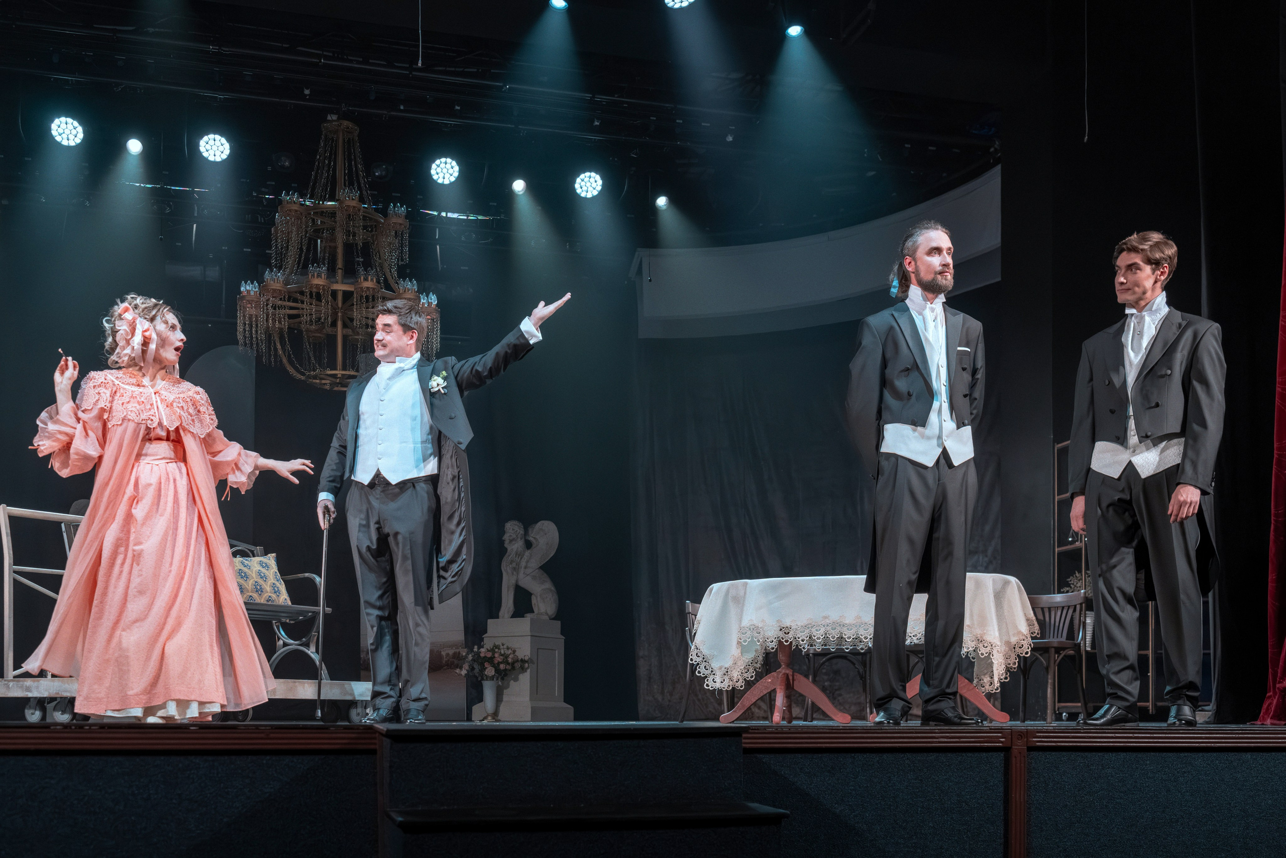 Театр Роста: Отцы и Дети. Сайт фотографа Сергея Абрамова