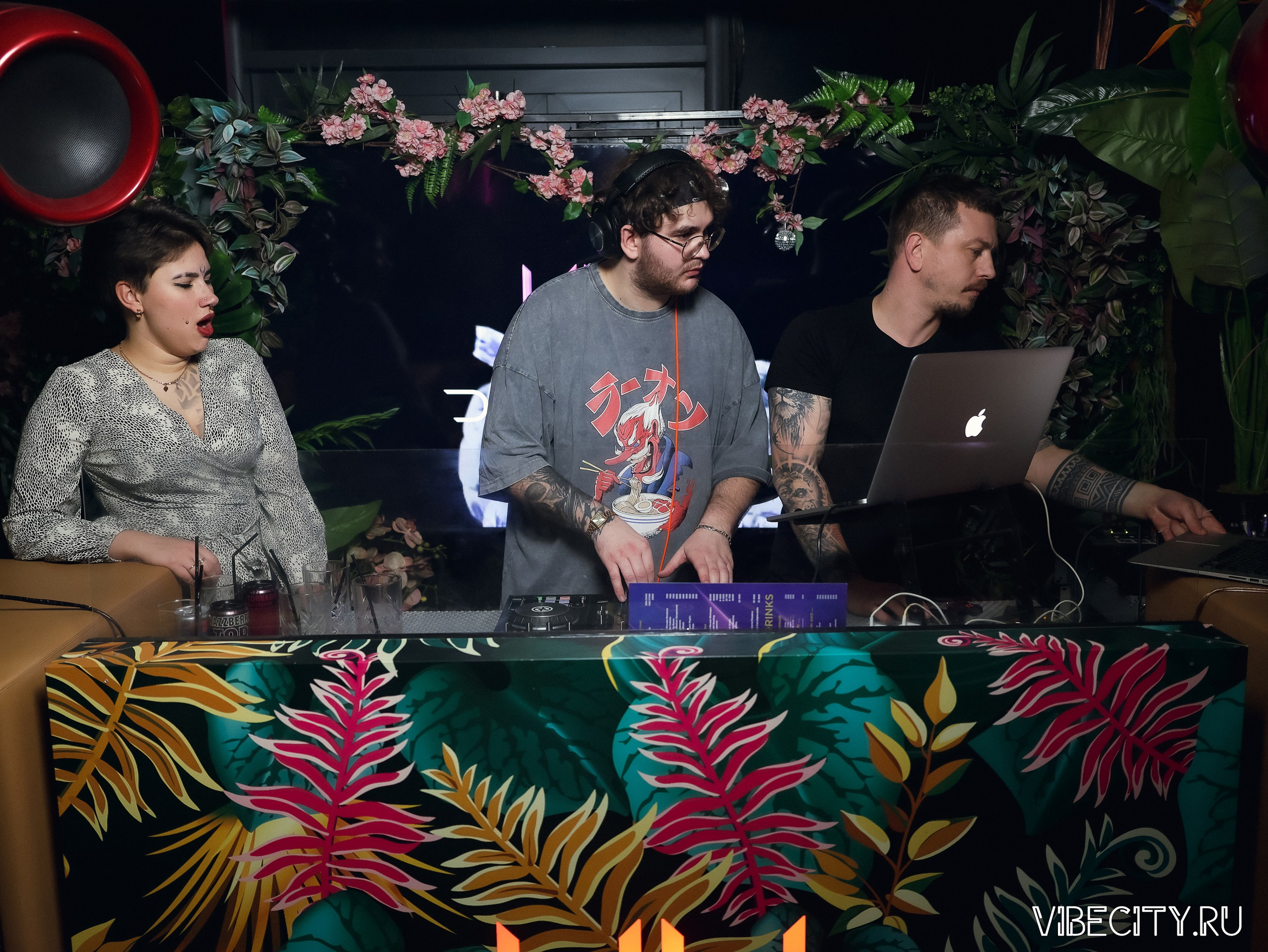 DOUBLE U. VIBECITY.RU Вайб Сити Ру Фоторепортажи Фотоотчеты Калининград