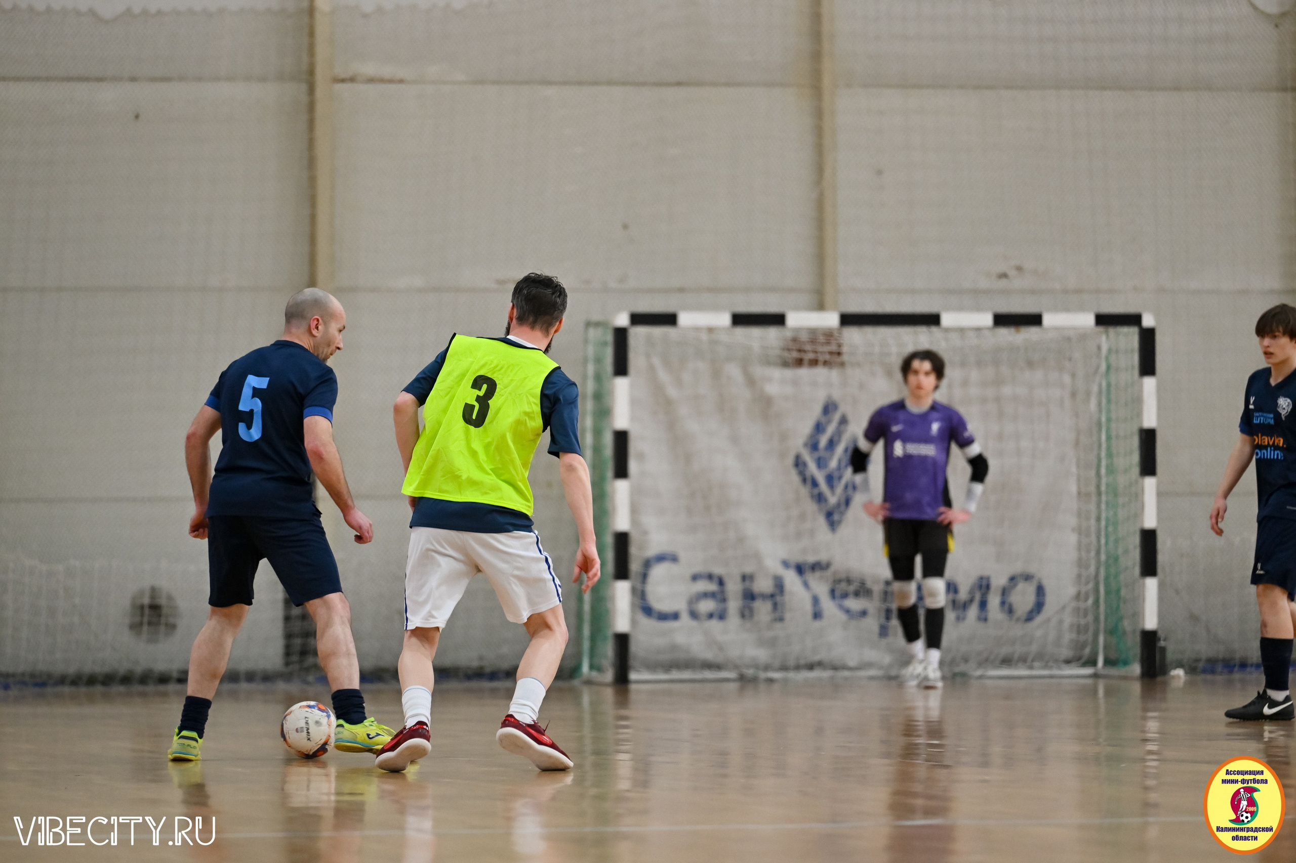 8 тур Корпоративной Бизнес-Лиги по футзалу. VIBECITY.RU Вайб Сити Ру Фоторепортажи Фотоотчеты Калининград