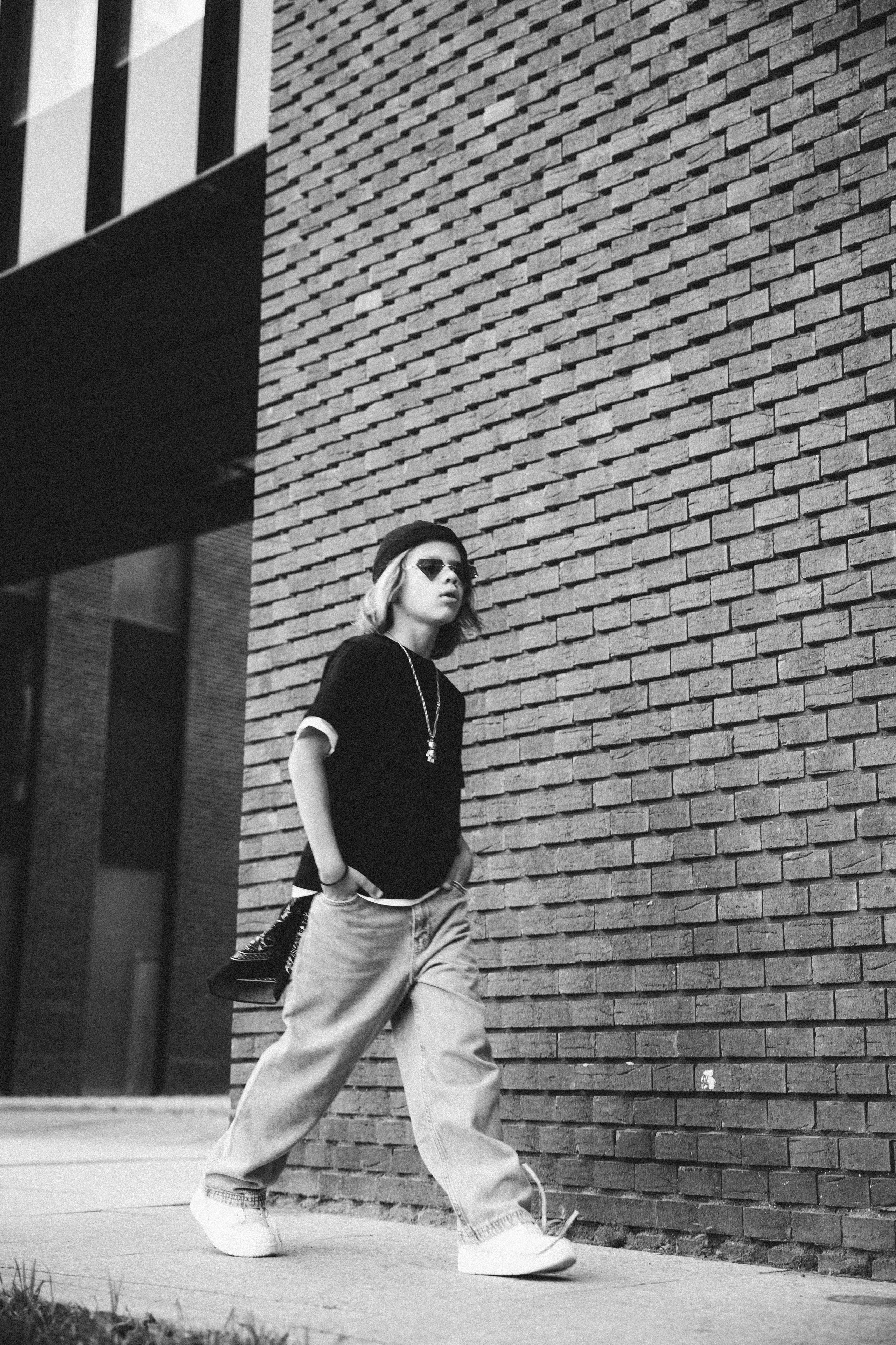 ГЛЕБ. Я фотограф из Москвы к Вашим услугам