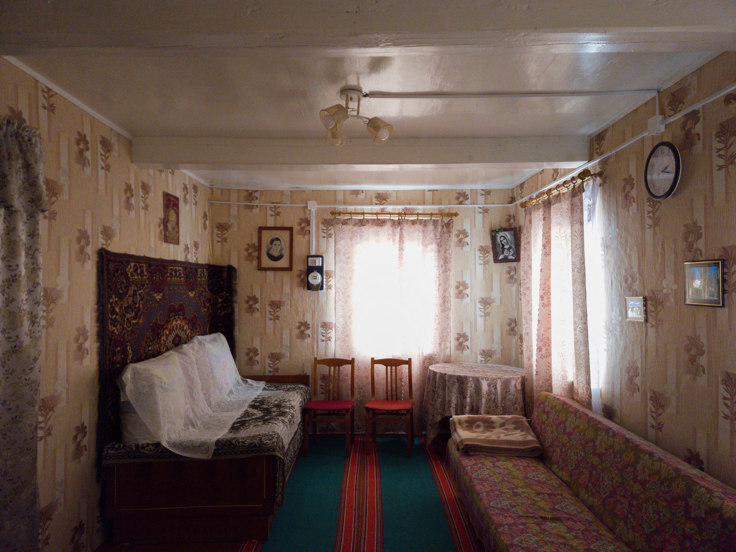 Home.land. Künstler Verstecktoff