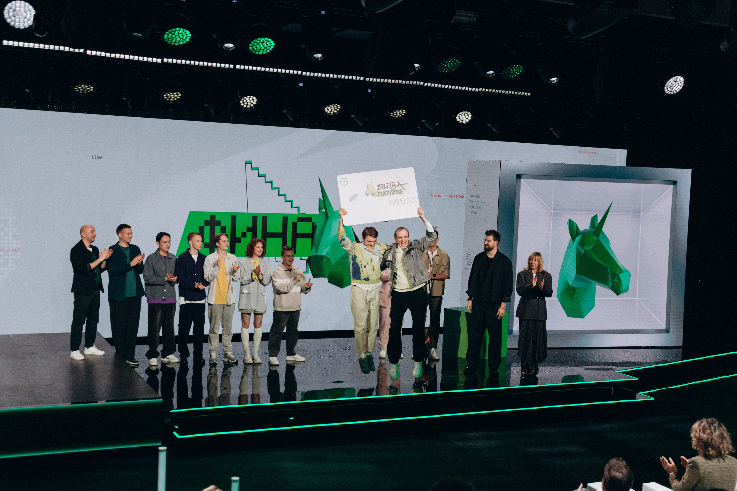 Битва стартапов. Олег Левин — профессиональный концертный и бэкстейдж фотограф в Москве