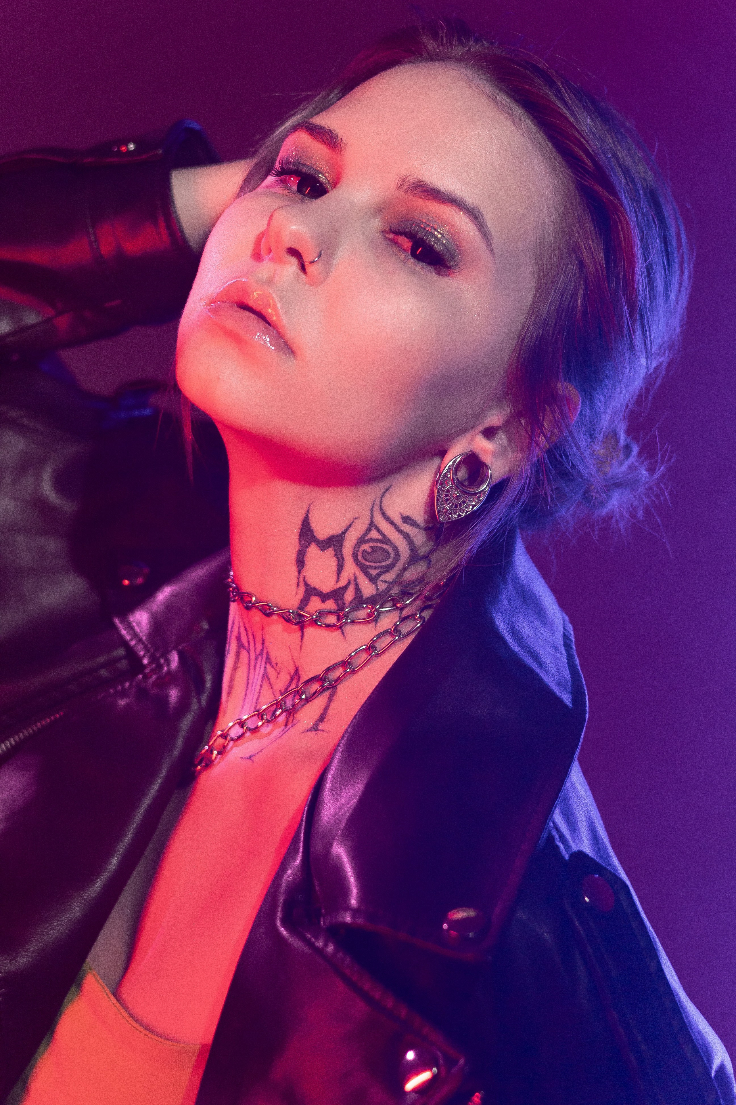 Дарья Каннибал. Съемка с цветными фильтрами в фотостудии. Портретный фотограф Панферова Регина г. Санкт-Петербург, г. Казань