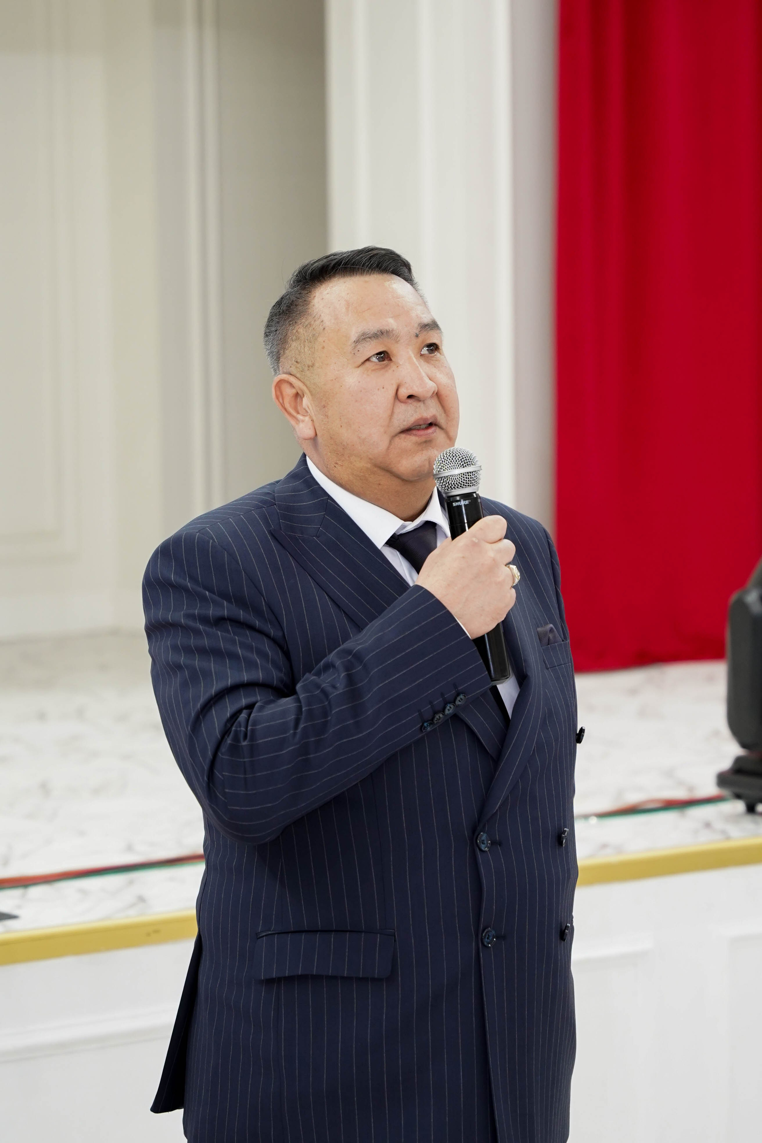 Dana uzatu. Фотограф Ернар Ержанов