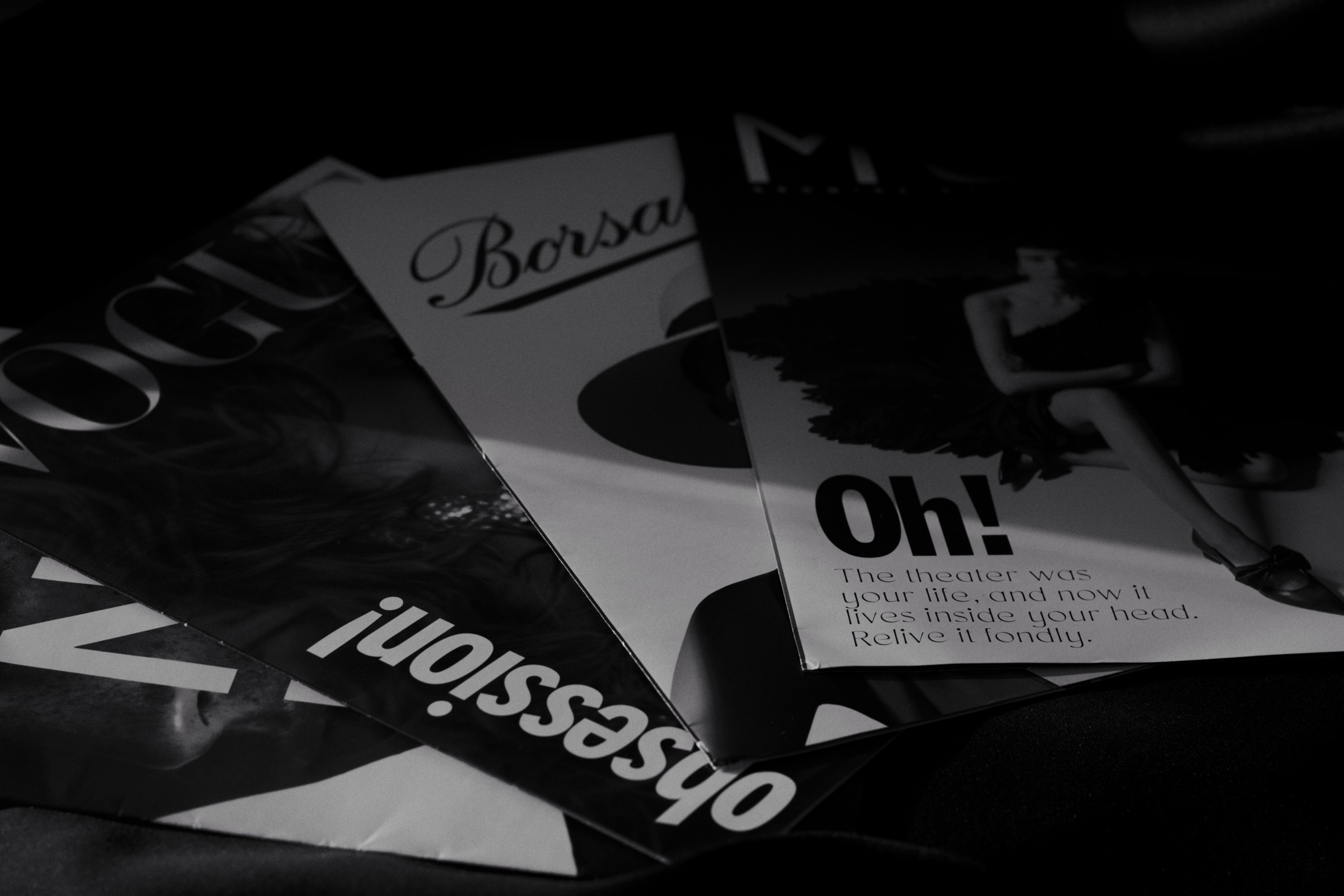 • Бутафорский журнал | Является стильным дополнением нашего  творческого процесса. Можно использовать как в предметной съёмке, так и в качестве аксессуара, к вашим снимкам. 🤍