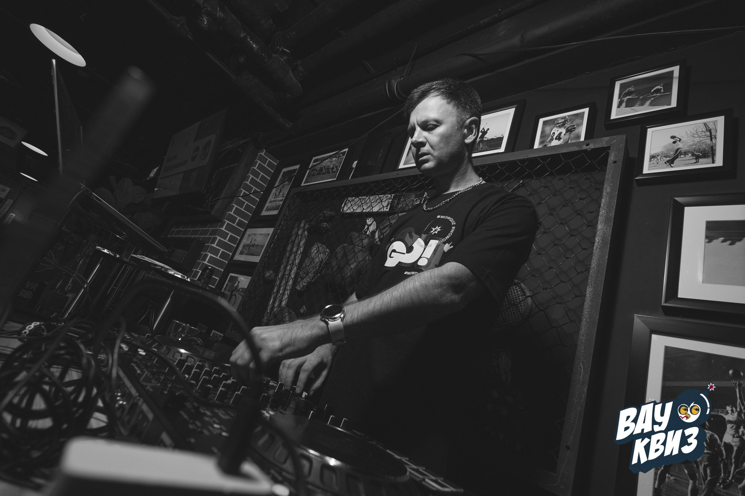 WOW QUIZ DUBAI. Фото | Видео Контент Мишель Ватаманюк