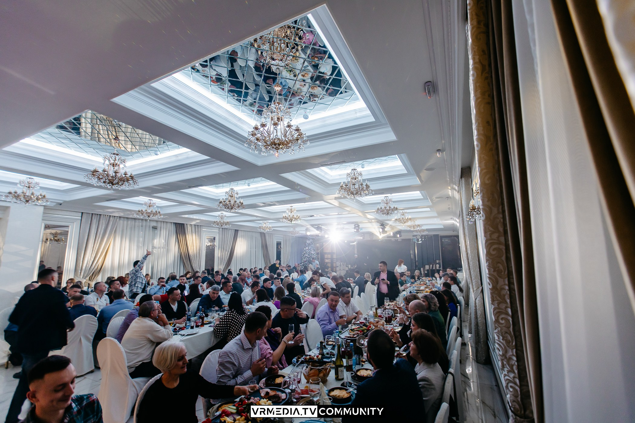 Мюзикл «12 Месяцев» в ресторане «Лазурный берег»