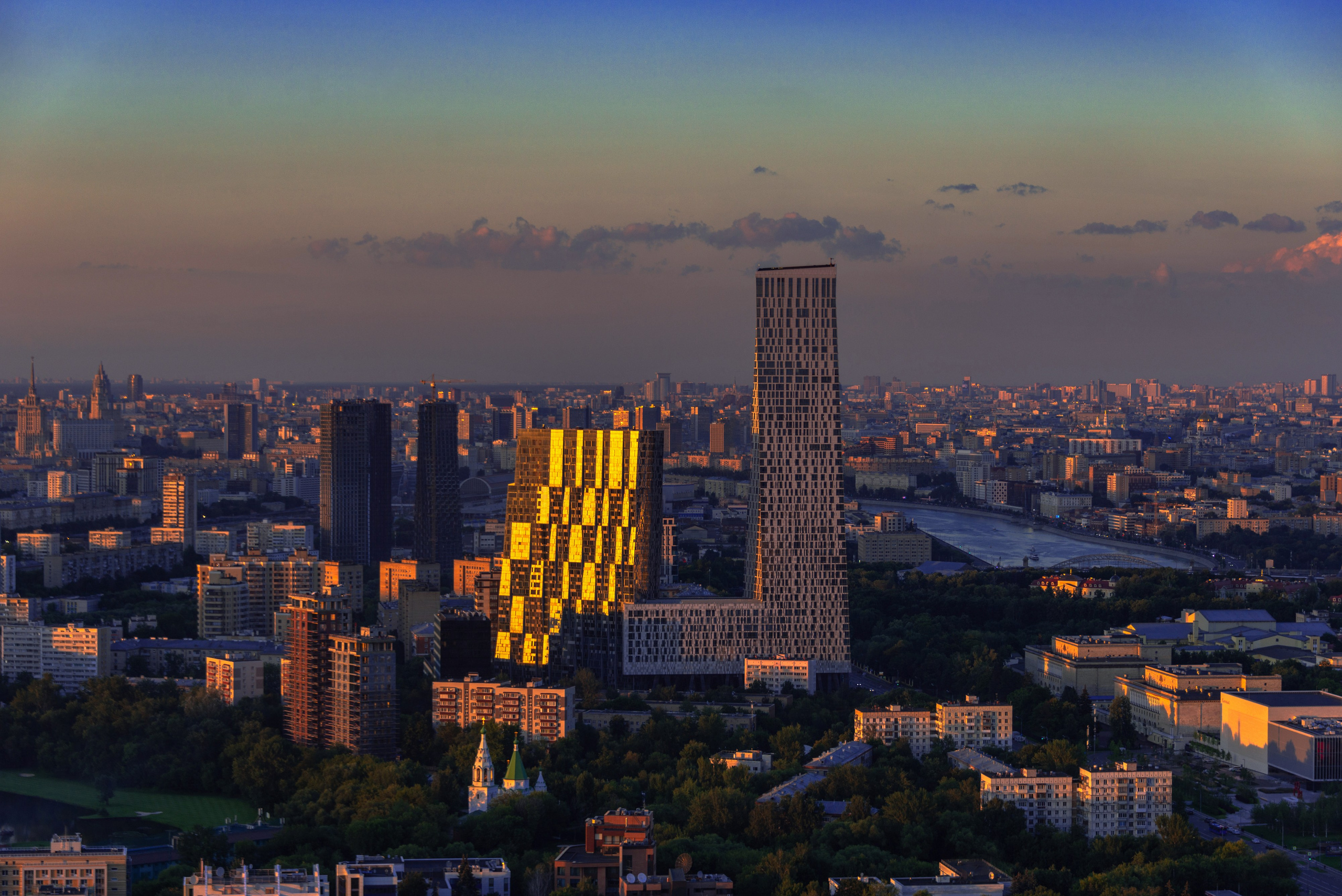 Просто на крышу. Фотограф Лара Кучина