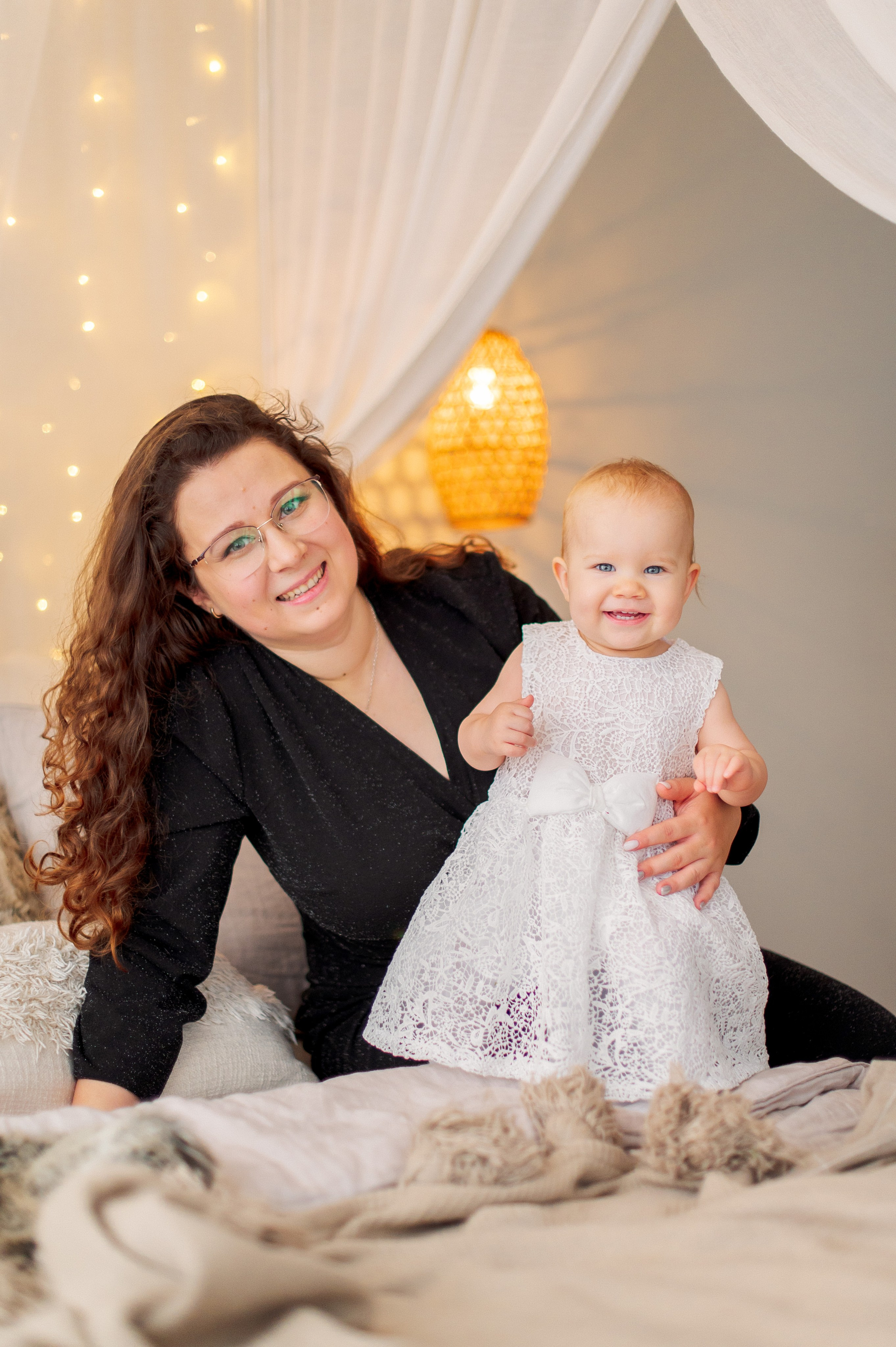 Семейная новогодняя фотосессия в студии. Семейный и свадебный фотограф в Санкт-Петербурге Гришин Юрий