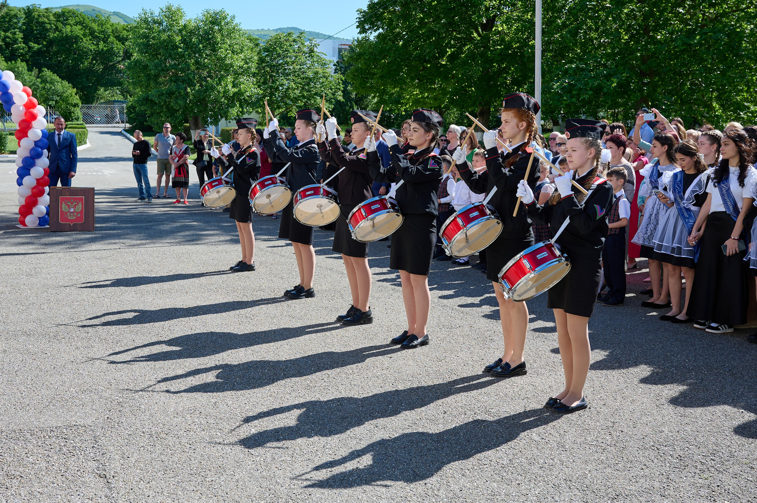 Последний звонок. Жизнь курорта Кабардинка в фотографиях