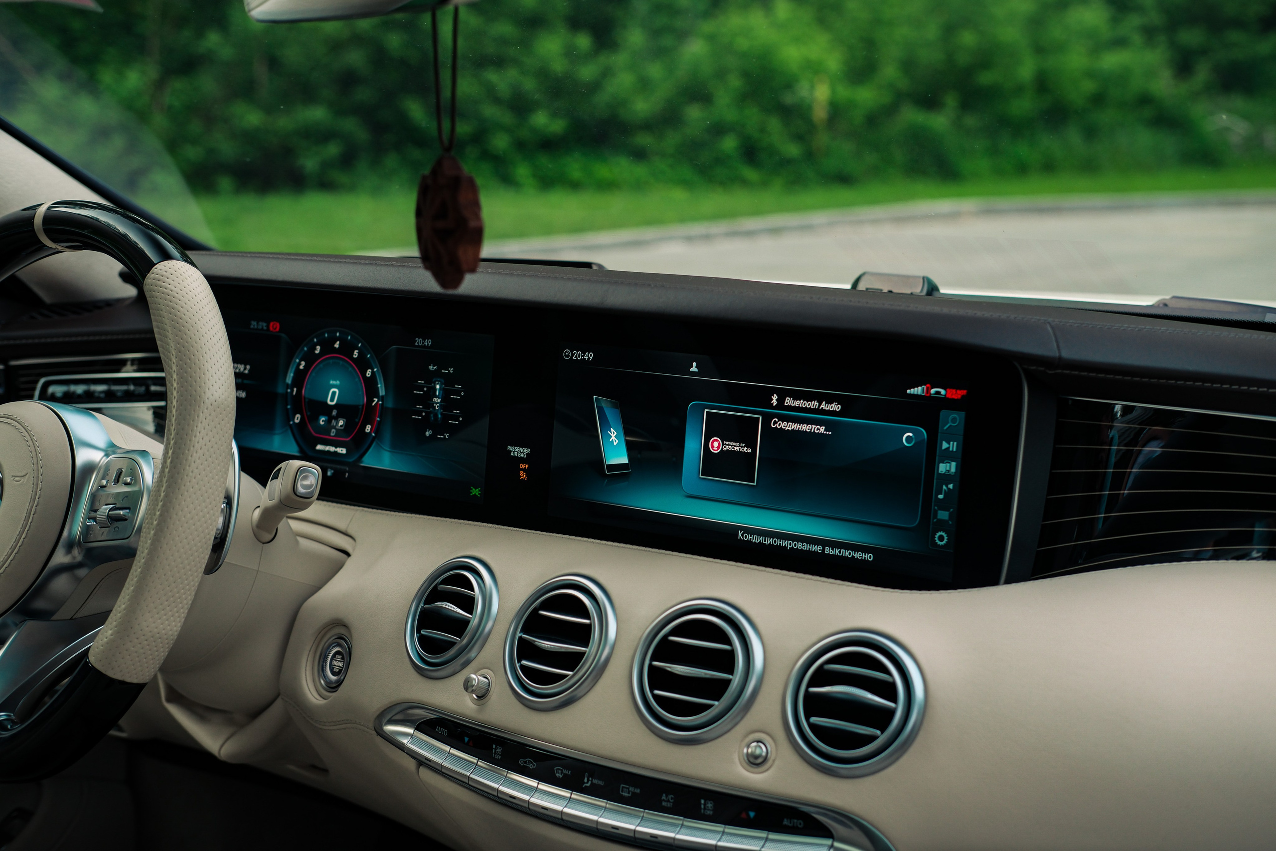 Профессиональная фотосессия Mercedes Benz S63 AMG Coupe в&nbsp;Новосибирске. Автомобильный фотограф Чанчин Владимир: детальные снимки кузова, интерьера и&nbsp;динамики. Съемка автомобиля для продажи